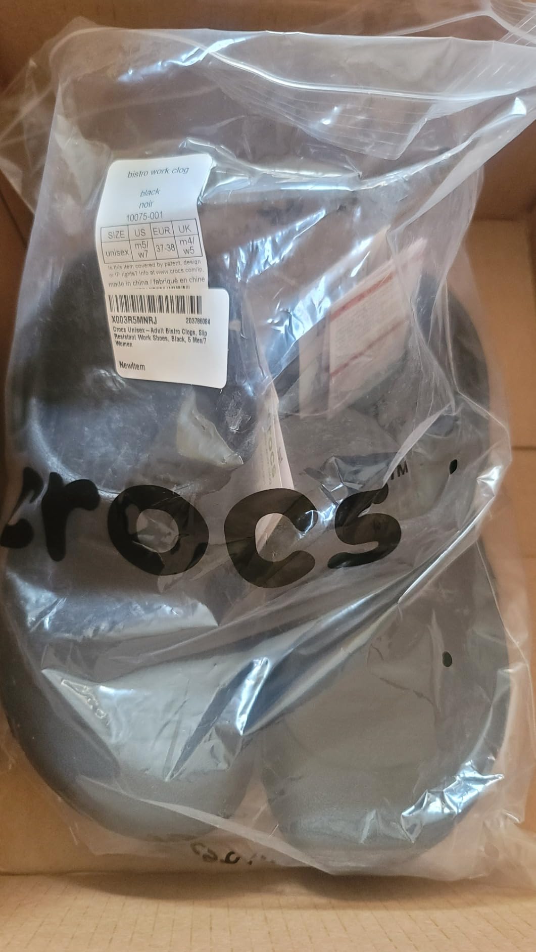 Crocs Unisex-Adult Bistro Work Clogs, Enclosed Toe, Slip Resistant Shoes customer photo 1