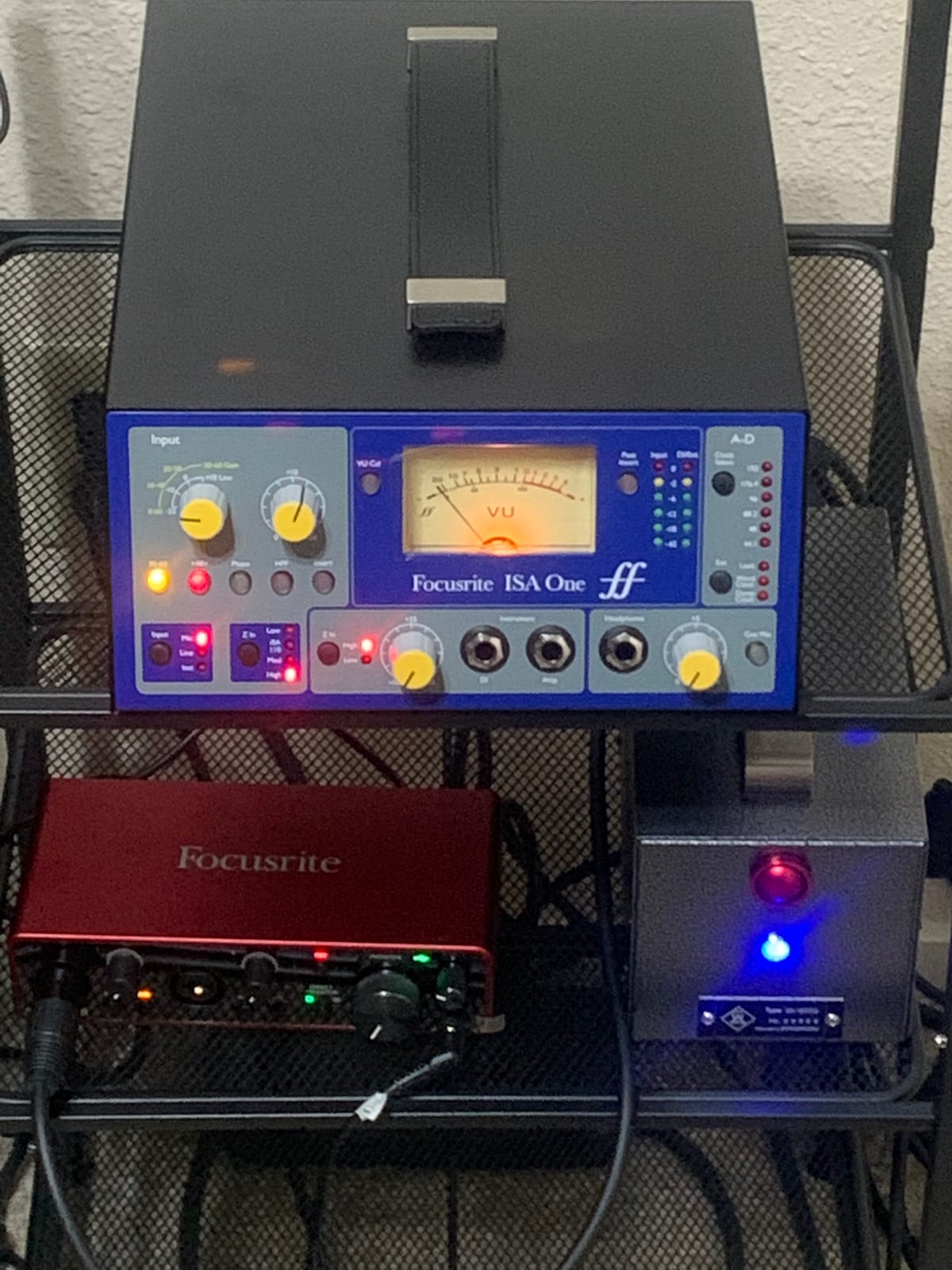 Focusrite ISA One Microphone Preamplifier with DI (Lundahl LL1538 Transformer) customer photo 1