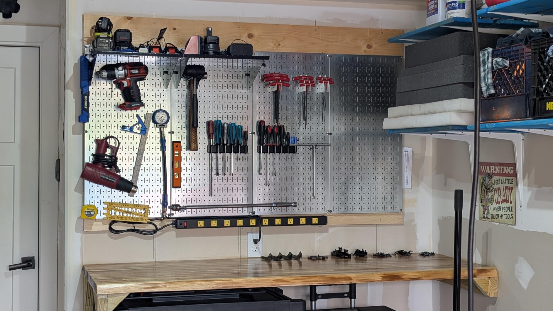 Wall Control 30-P-3232GV Galvanized Steel Pegboard Pack customer photo 1