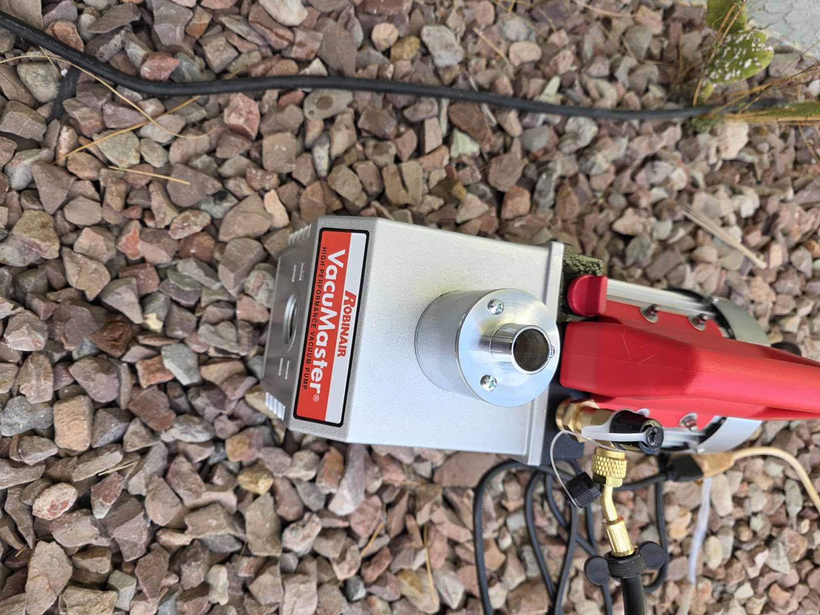 Robinair 15800 VacuMaster Economy Vacuum Pump - 2-Stage, 8 CFM, Chrome, Red/Silver customer photo 2