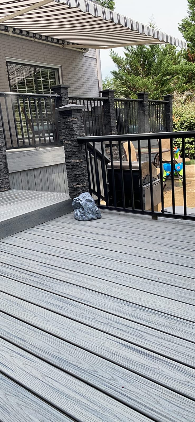 Theater Solutions 2R8G Outdoor Granite 8