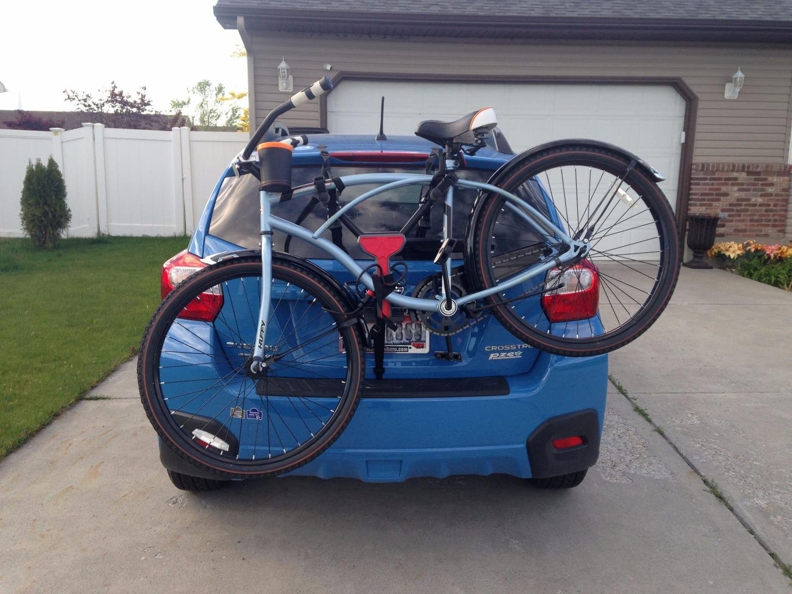 Allen Sports Ultra Compact Folding 1-Bike Trunk Mount Rack, Model MT1-B, Gray powder coated customer photo 2