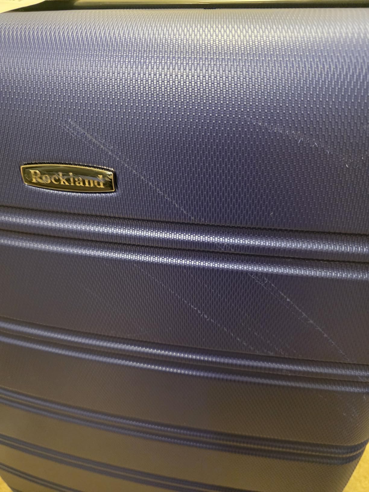 Rockland Melbourne Lightweight Expandable Hardside Spinner Wheel Luggage in Pink customer photo 2