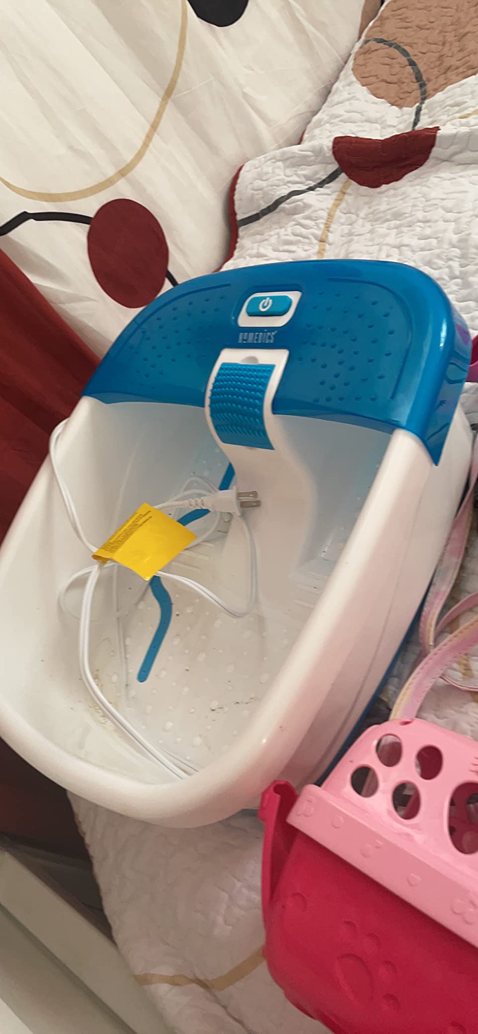 HoMedics Bubble Bliss Deluxe Foot Spa with Heat Massaging Arch, 3 Acupressure Attachments, Splash Guard, Raised Nodes Creates Bubbles, Improves Circulation, Soothe Tired Muscles customer photo 1