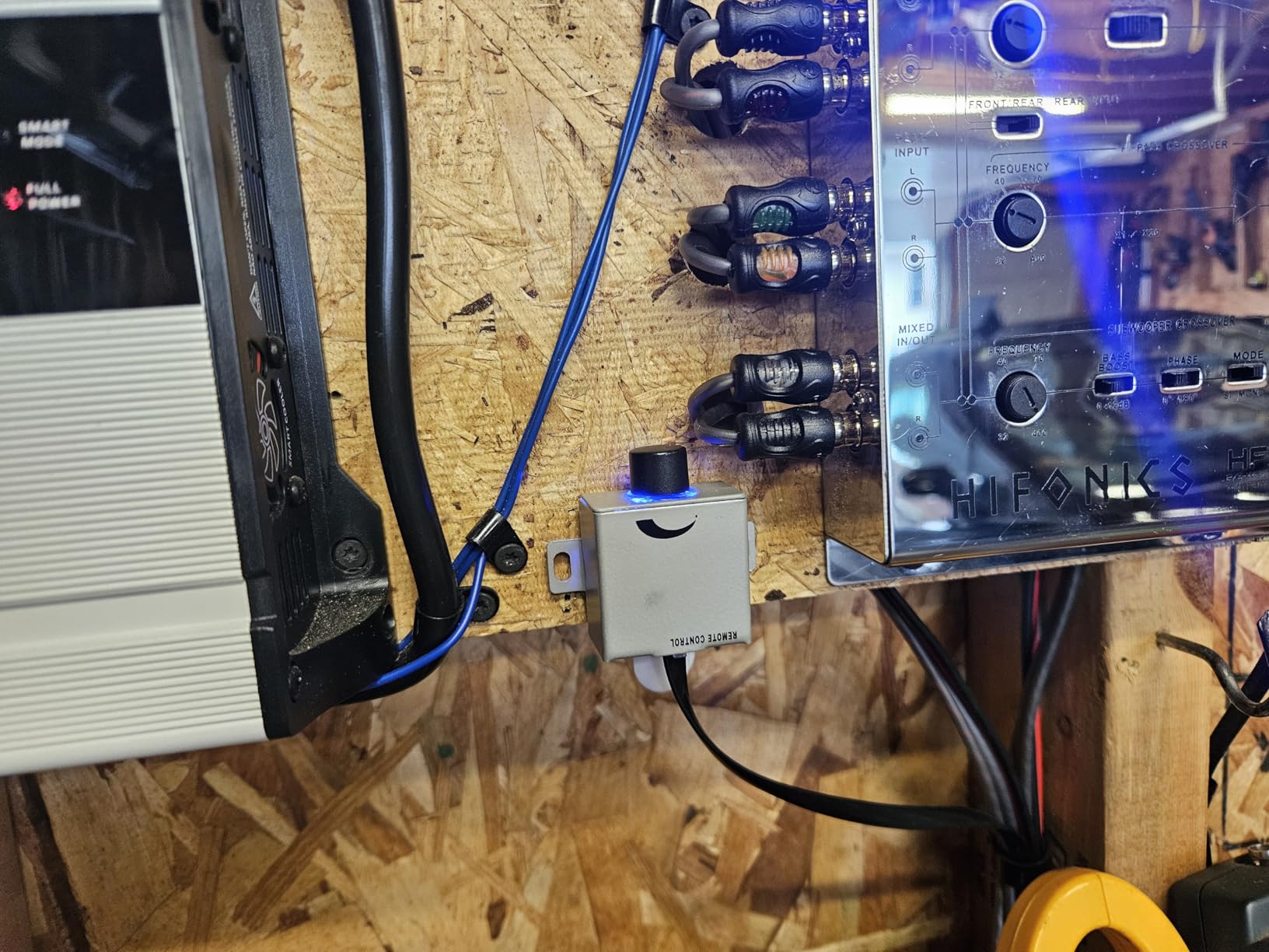 Hifonics HFXR 2-Way/3-Way Active Crossover, Car Audio Crossover with Remote Bass Control customer photo 1