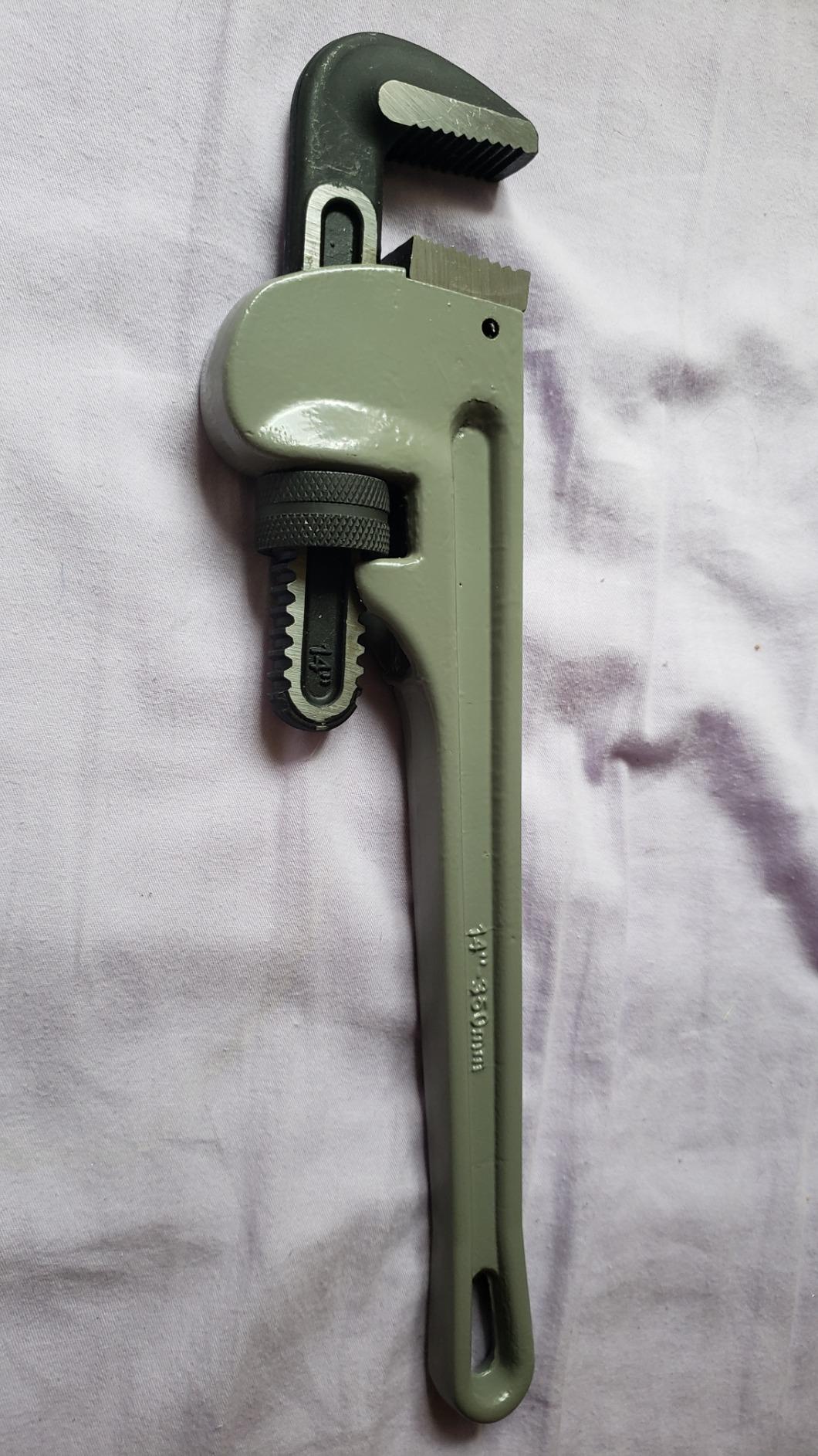 MAXPOWER 14-Inch Pipe Wrench, 2-inch Jaw Capacity customer photo 2