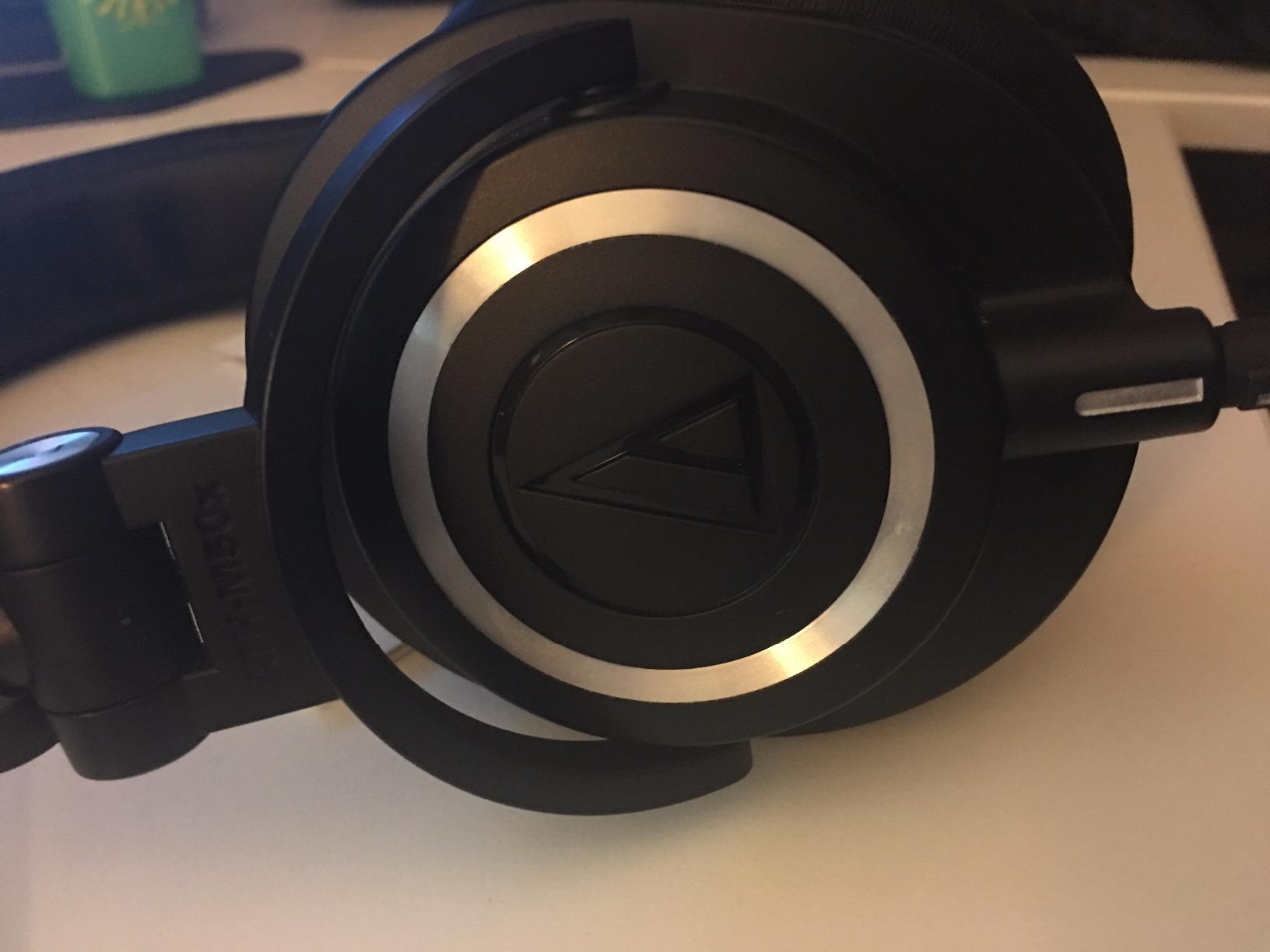 Audio-Technica ATH-M50X Headphones, White customer photo 1