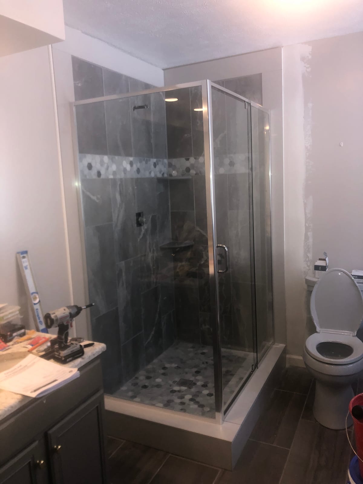 DreamLine Flex 32 in. D x 32 in. W x 74 3/4 in. H Semi-Frameless Pivot Shower Enclosure in Chrome with Corner Drain White Base, DL-6714-01CL customer photo 2