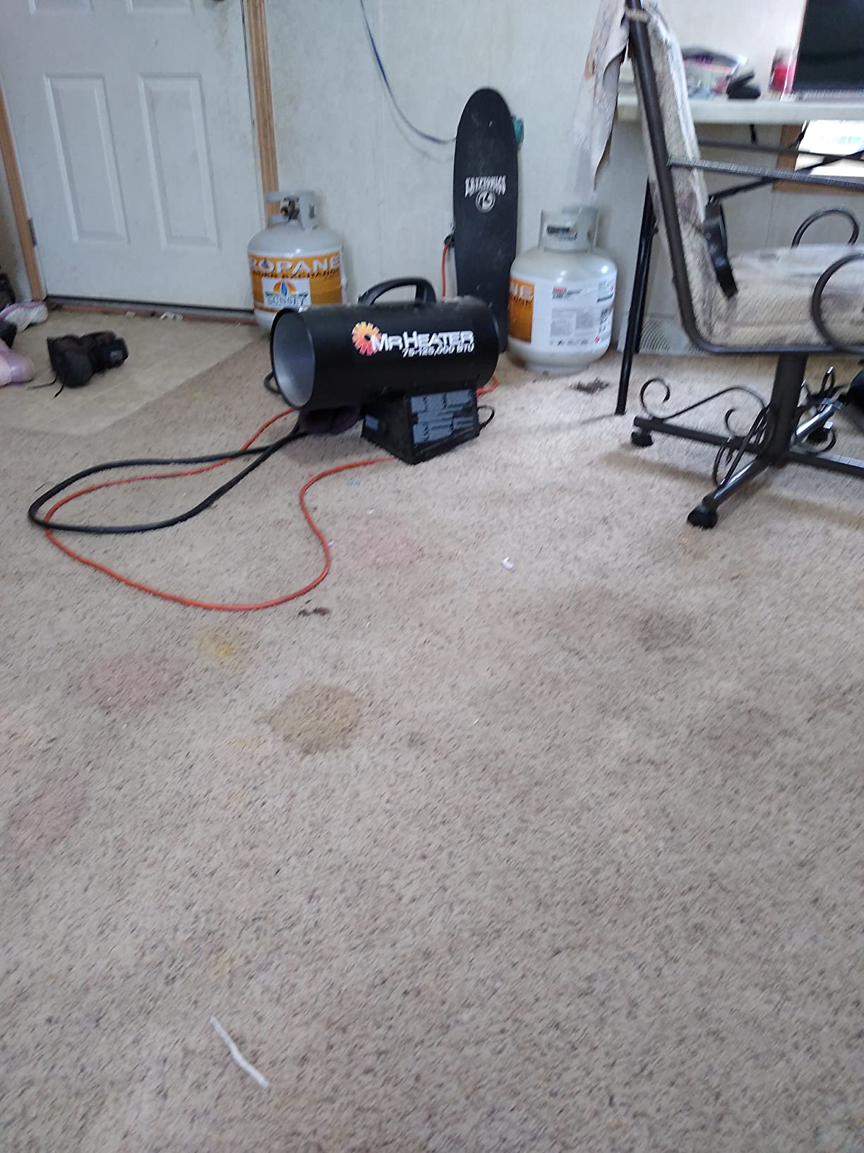 Mr. Heater 125,000 BTU Quiet Burner Technology Forced Air Propane Heater customer photo 2