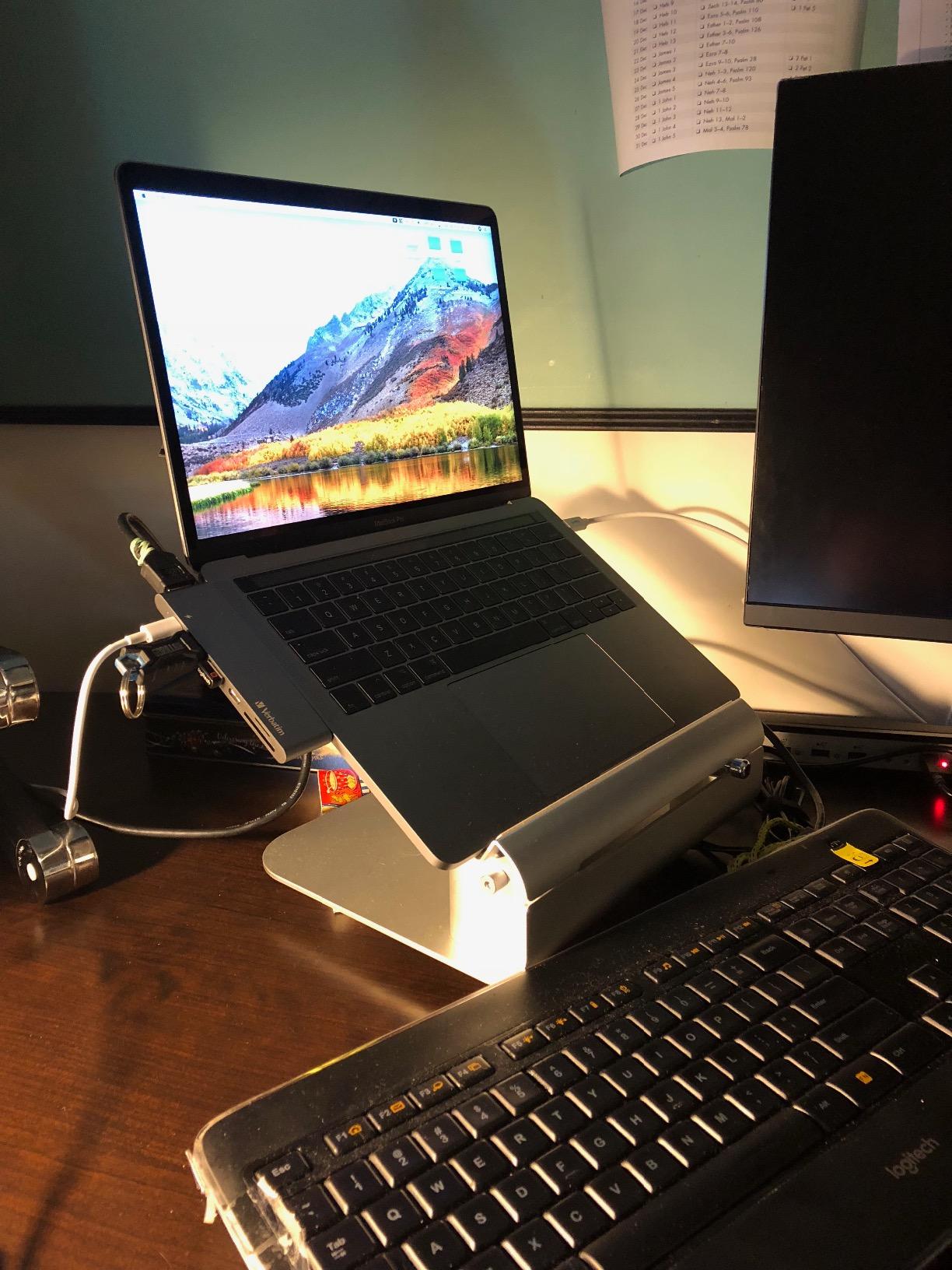 Rain Design iLevel2 Adjustable Height Laptop Stand (Patented) (Silver) customer photo 2