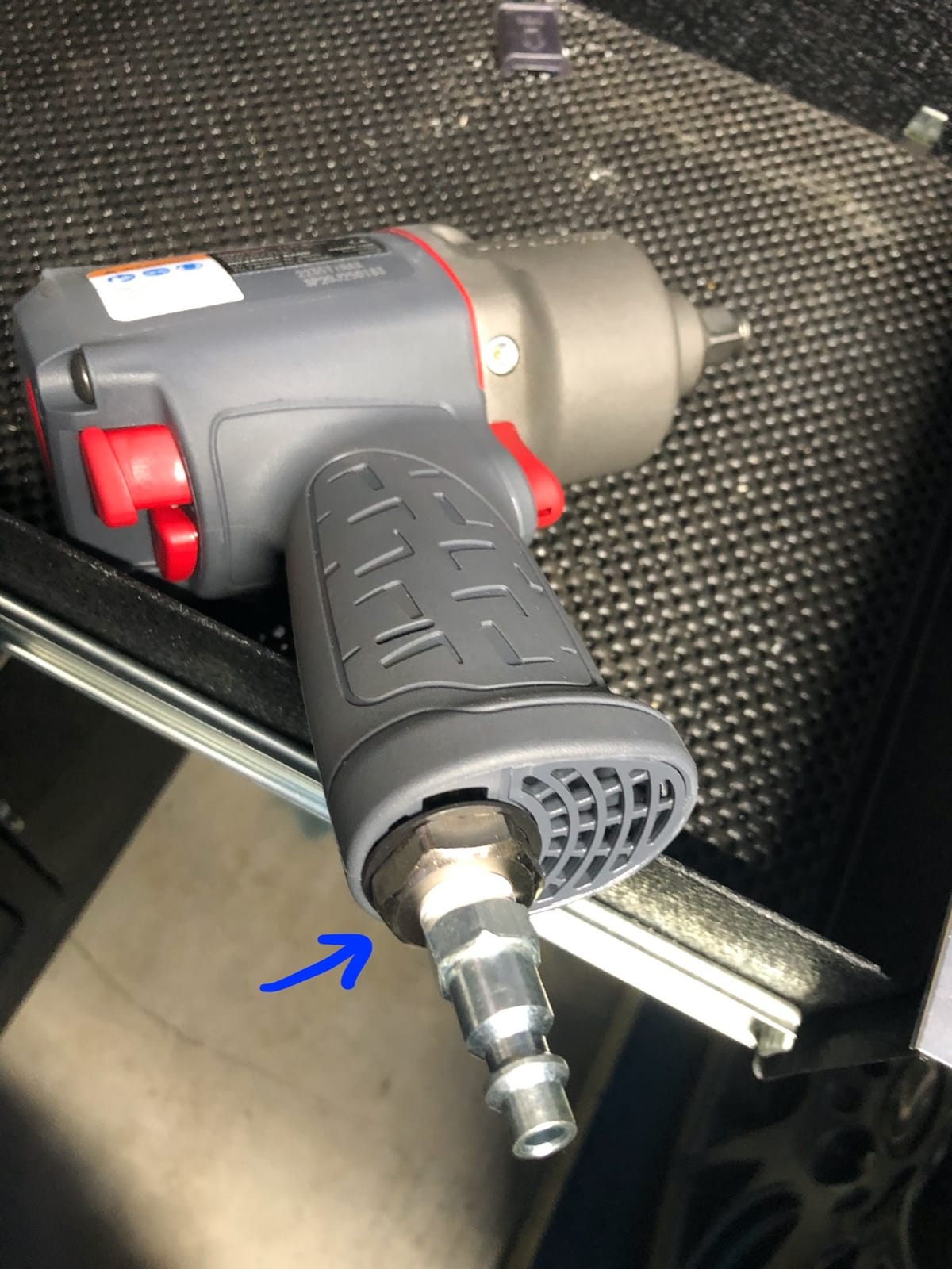 Ingersoll Rand 2235TiMAX 1/2-Inch-Drive Air Impact Wrench with Up to 1,350 Foot-Pounds Torque Output customer photo 2