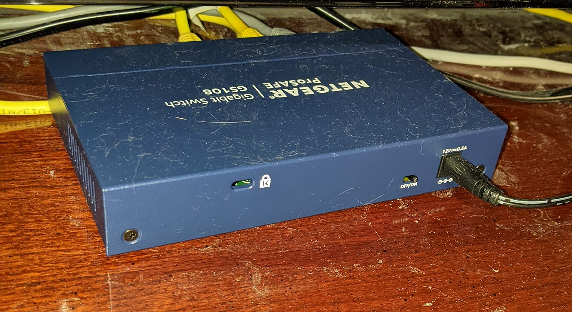 NETGEAR 8-Port Gigabit Ethernet Unmanaged Network Switch (GS108) customer photo 1