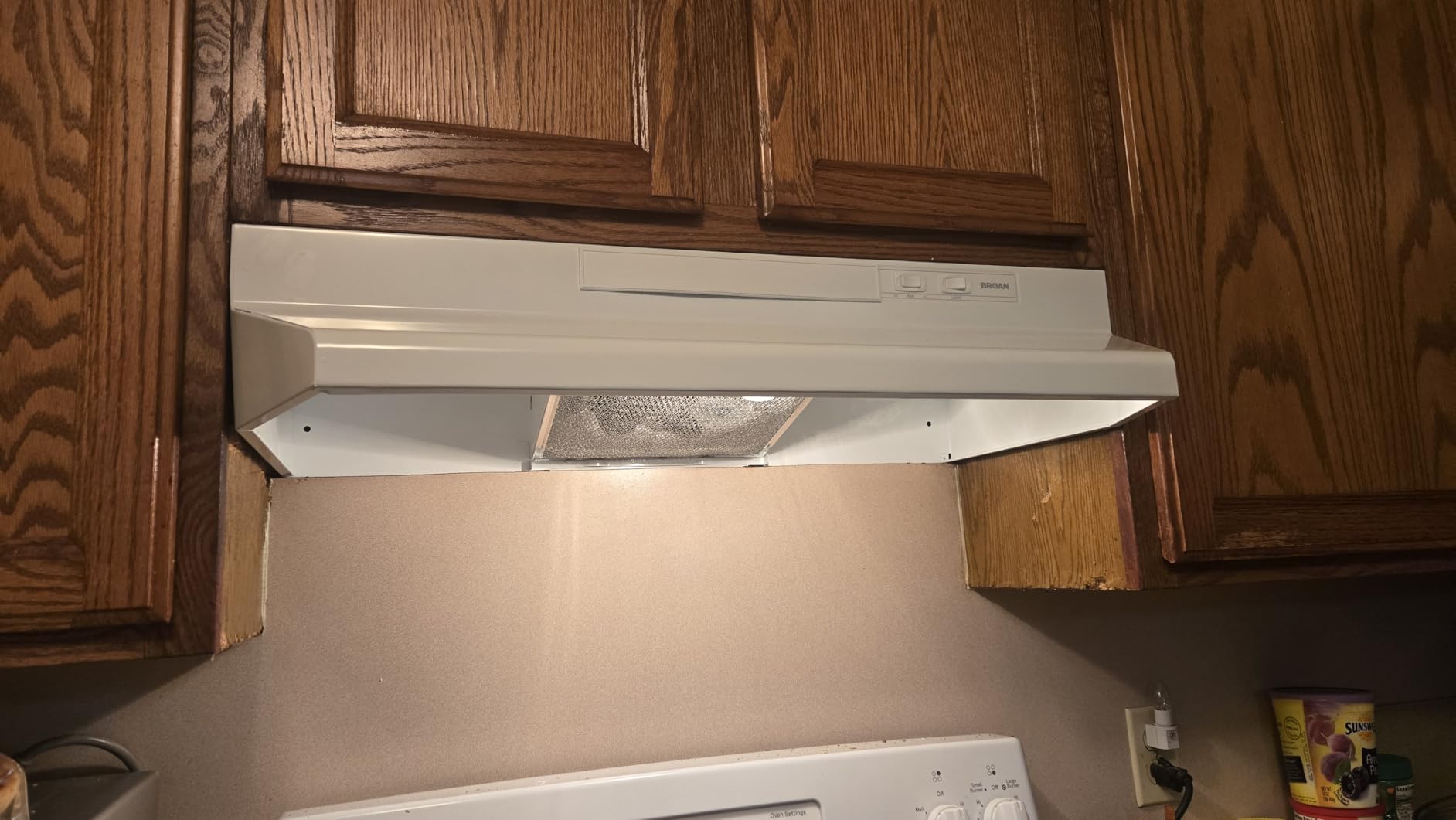 Broan-NuTone 30-Inch Fingerprint Resistant Convertible Under-Cabinet Range Hood, 230 Max Blower CFM, 30