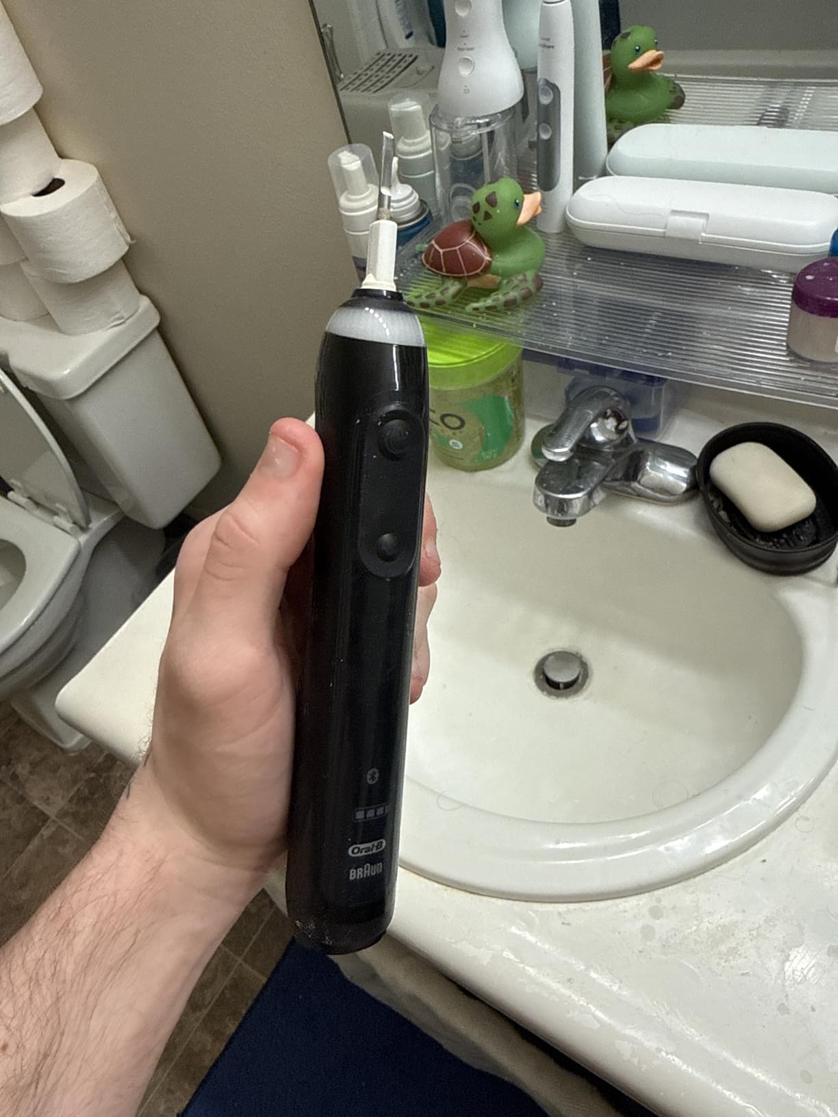 Oral-B Smart 5000 Rechargeable Electric Powered Toothbrush, Black with Travel Case and Bluetooth - Visible Pressure Sensor to Protect Gums - 5 Cleaning Modes - 2 Minute Timer customer photo 2