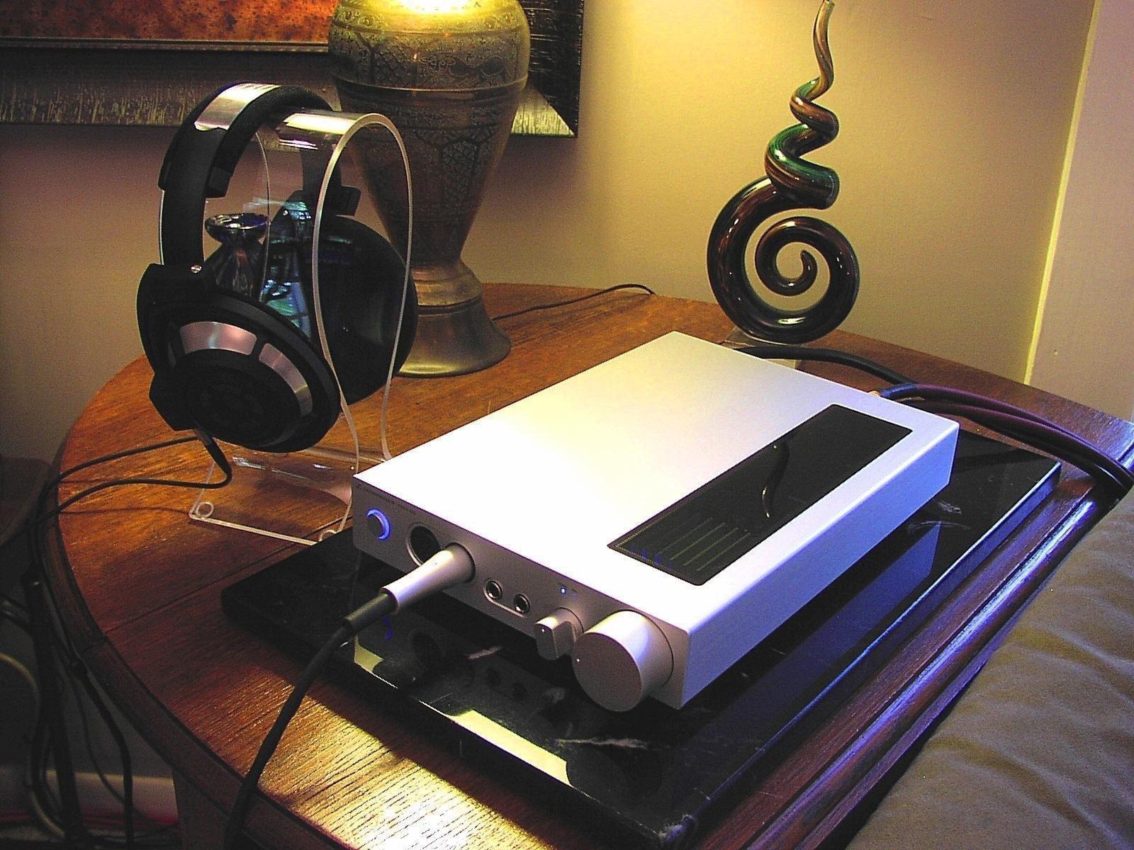 Sennheiser HD 800 S Over-The-Ear Audiophile Reference Headphones - Ring Radiator Drivers with Open-Back Earcups customer photo 2