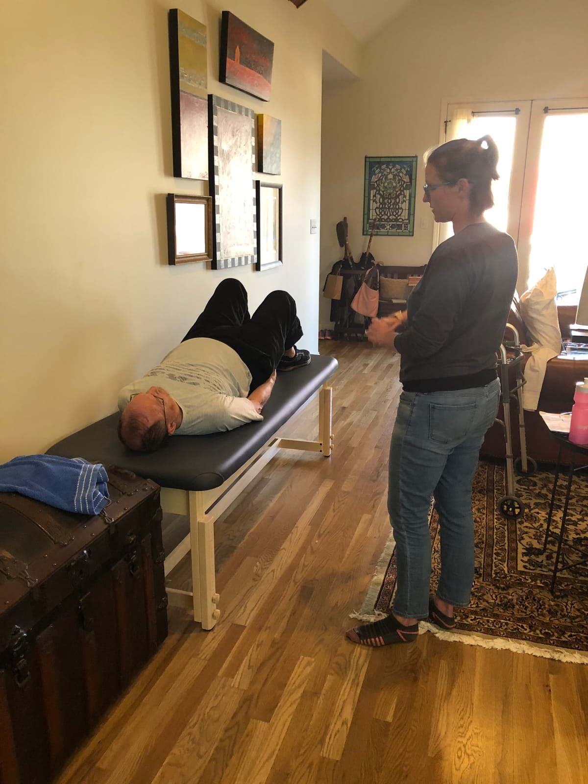 MT Harvey Treatment Stationary Massage Table for Clinic,Massage and Acupuncture Royal Blue customer photo 1