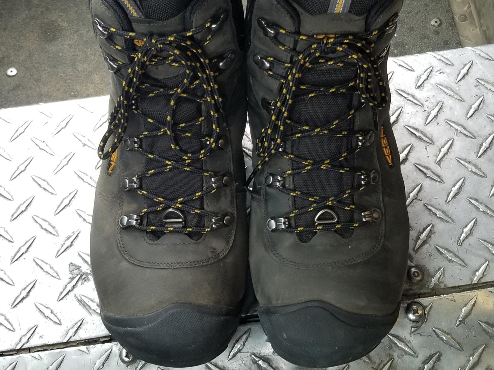 KEEN Men's Revel III Mid Height Waterproof Insulated Hiking Boot customer photo 2