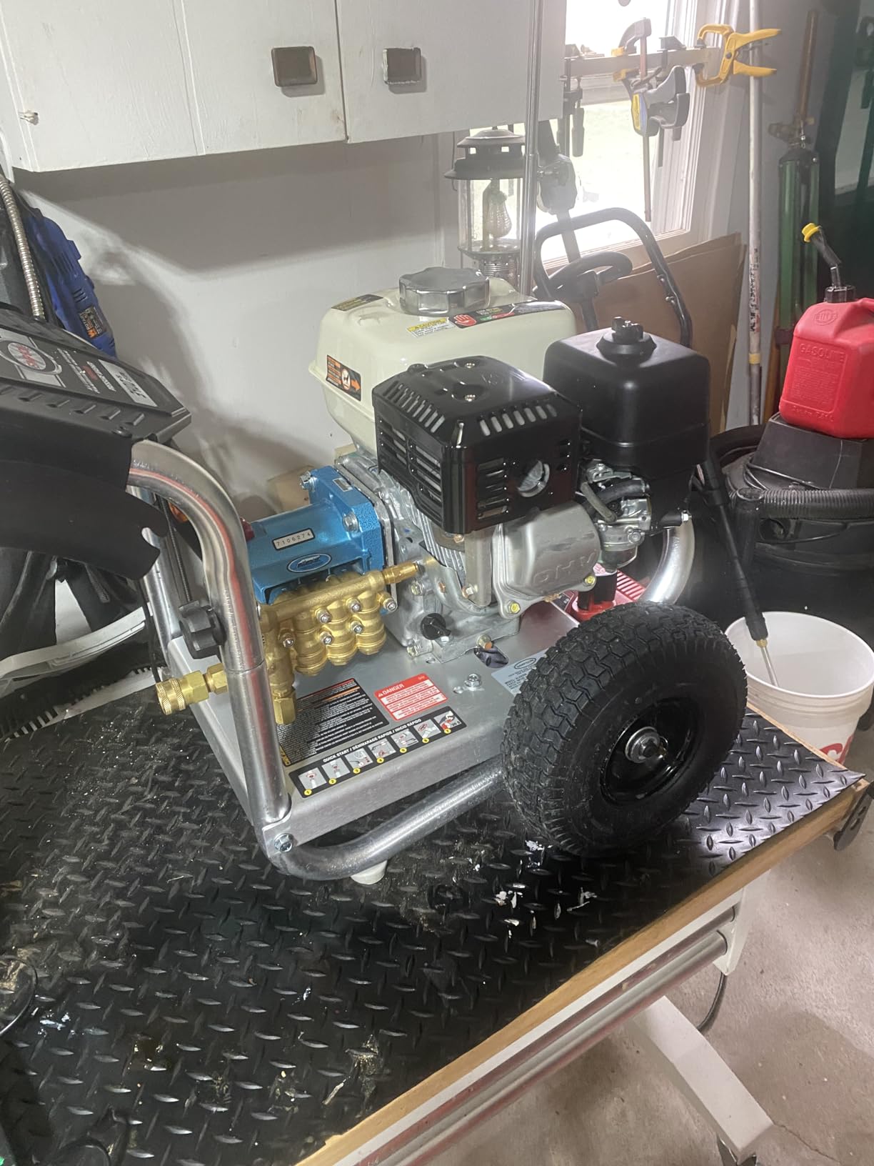 Simpson Cleaning 3400 PSI Gas Pressure Washer, 2.5 GPM Power Washer for Commercial Use, Honda GX200 Engine, 25-Foot Hose, Aluminum Series, 49-State (ALH3228-S) customer photo 1