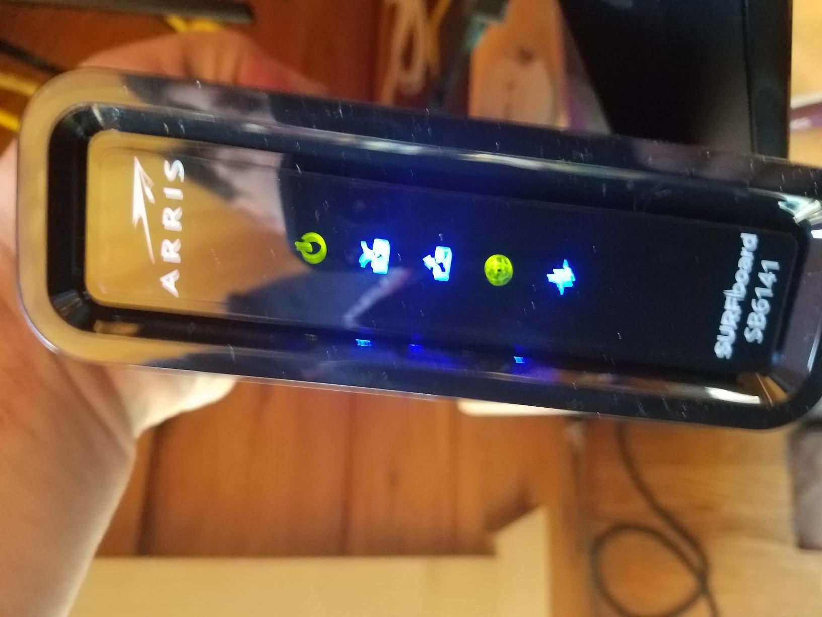 ARRIS SURFboard mAX Plus (8x4) DOCSIS 3.0 Cable Modem, approved for Cox, Spectrum, Xfinity & more customer photo 2