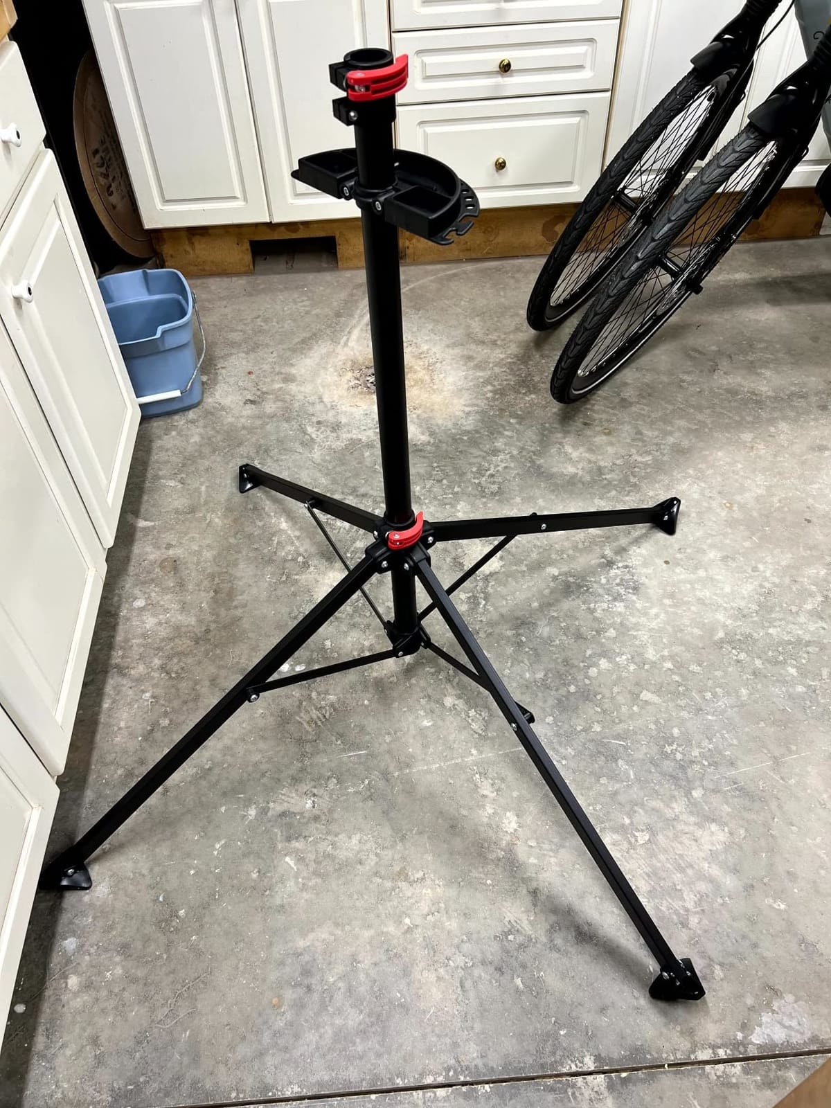 Yaheetech Bike Repair Stand Adjustable Foldable Bicycle Maintenance Rack | Steel stand raises your bike for hands-free repairs, holds heavy bikes up to 66 lb, and folds flat with a handy tool tray. customer photo 1