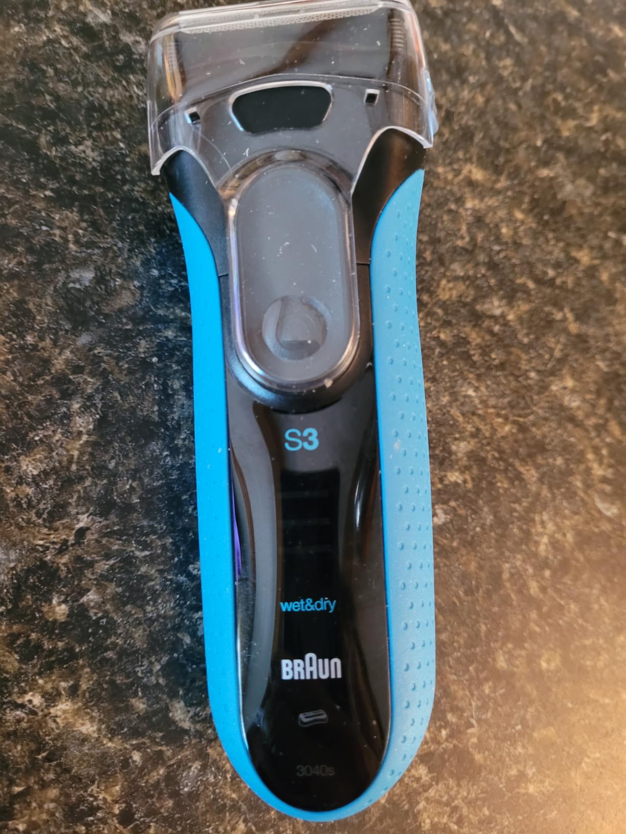 Braun Electric Series 3 Razor with Precision Trimmer, Rechargeable, Wet & Dry Foil Shaver for Men, 45 Minute Runtime, MicroComb and Long Hair Trimmer, Protects Skin from Nicks & Cuts, 4 Piece customer photo 1