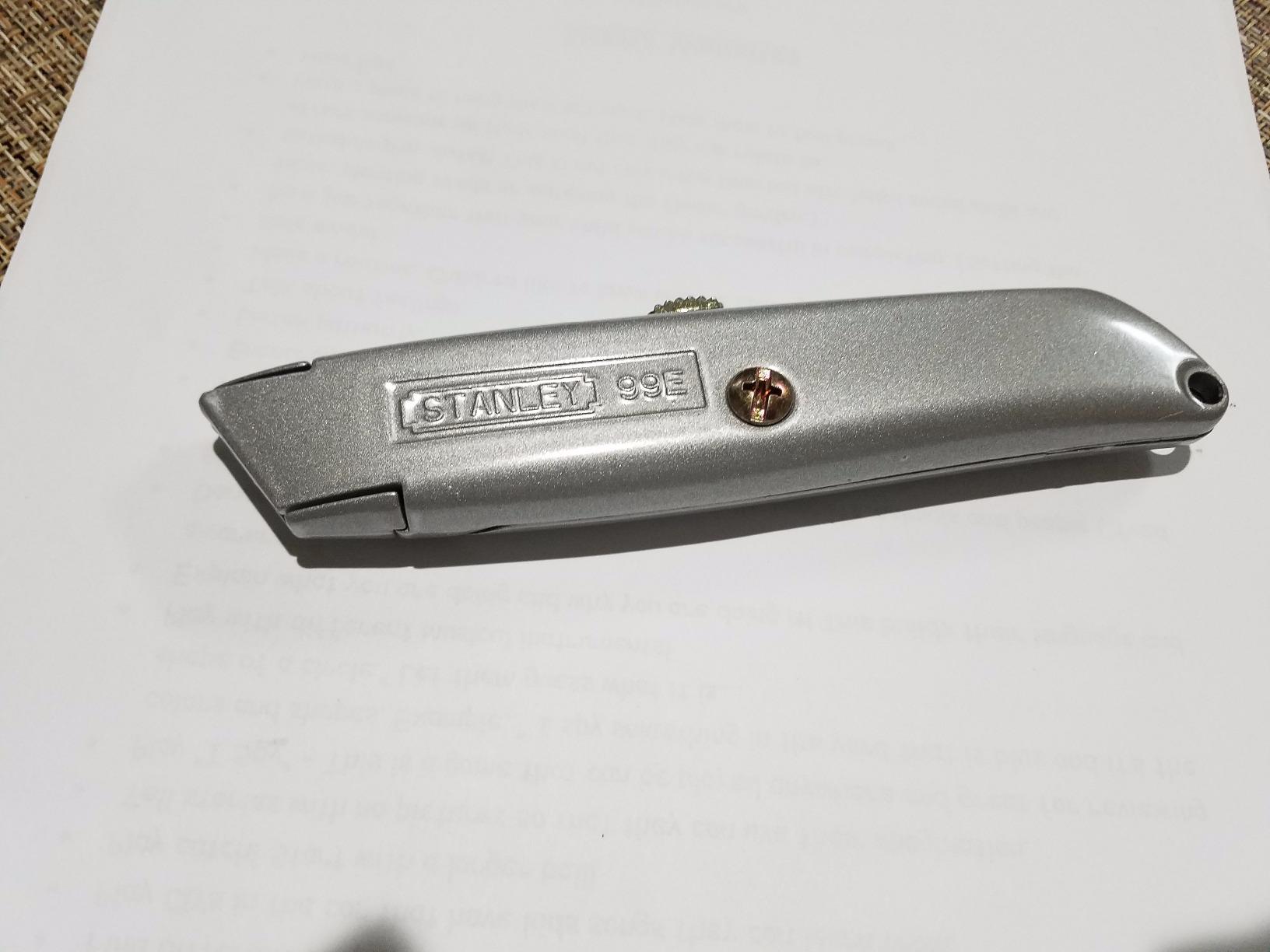 Stanley Utility Knife, 2-Pack - 6 in Classic 99 Retractable with Alloy Steel Blades & Handle, Interlocking Nose, 3-Position Blade, Includes 3 Blades customer photo 1