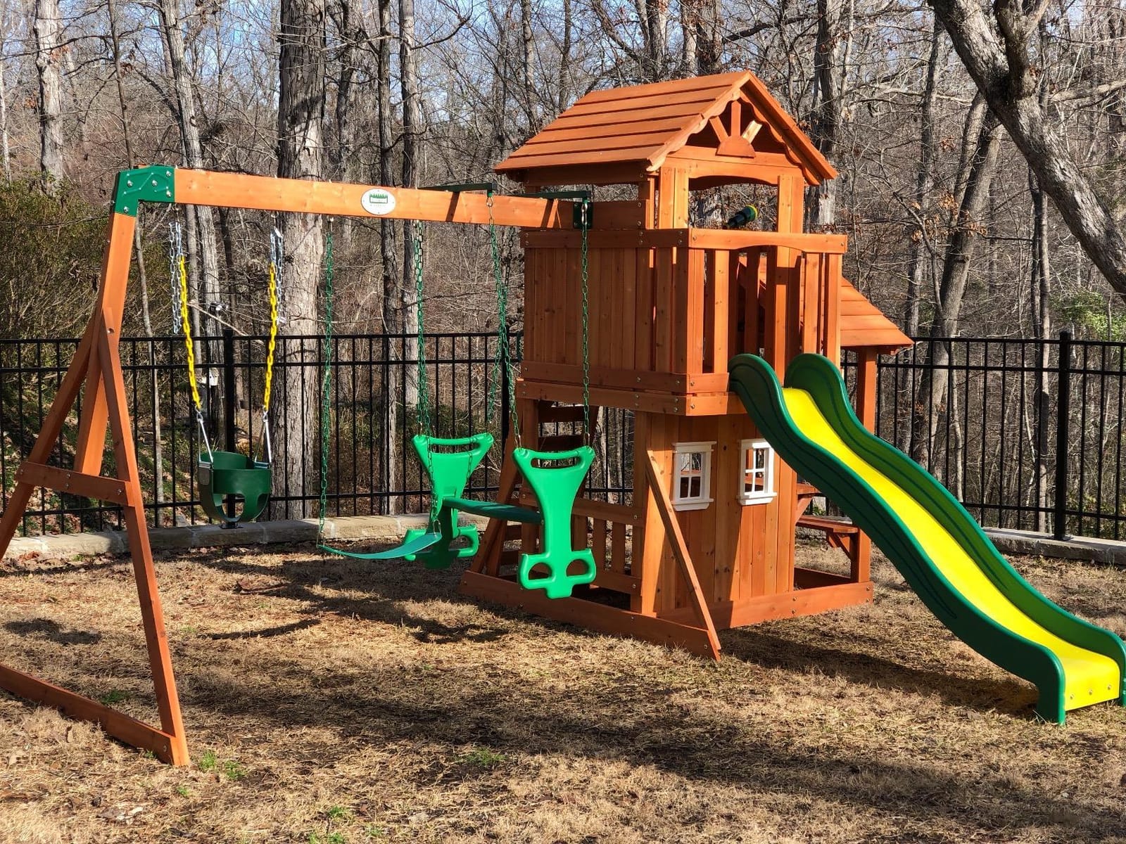 Backyard Discovery Tanglewood Cedar Wood Swing Set with Wave Slide, Clubhouse, Playhouse, Covered Snack Bar Window, Bench, Rock Wall Ladder, Belt Swings, Trapeze, Porch, Step Ladder, Outdoor Playset customer photo 1