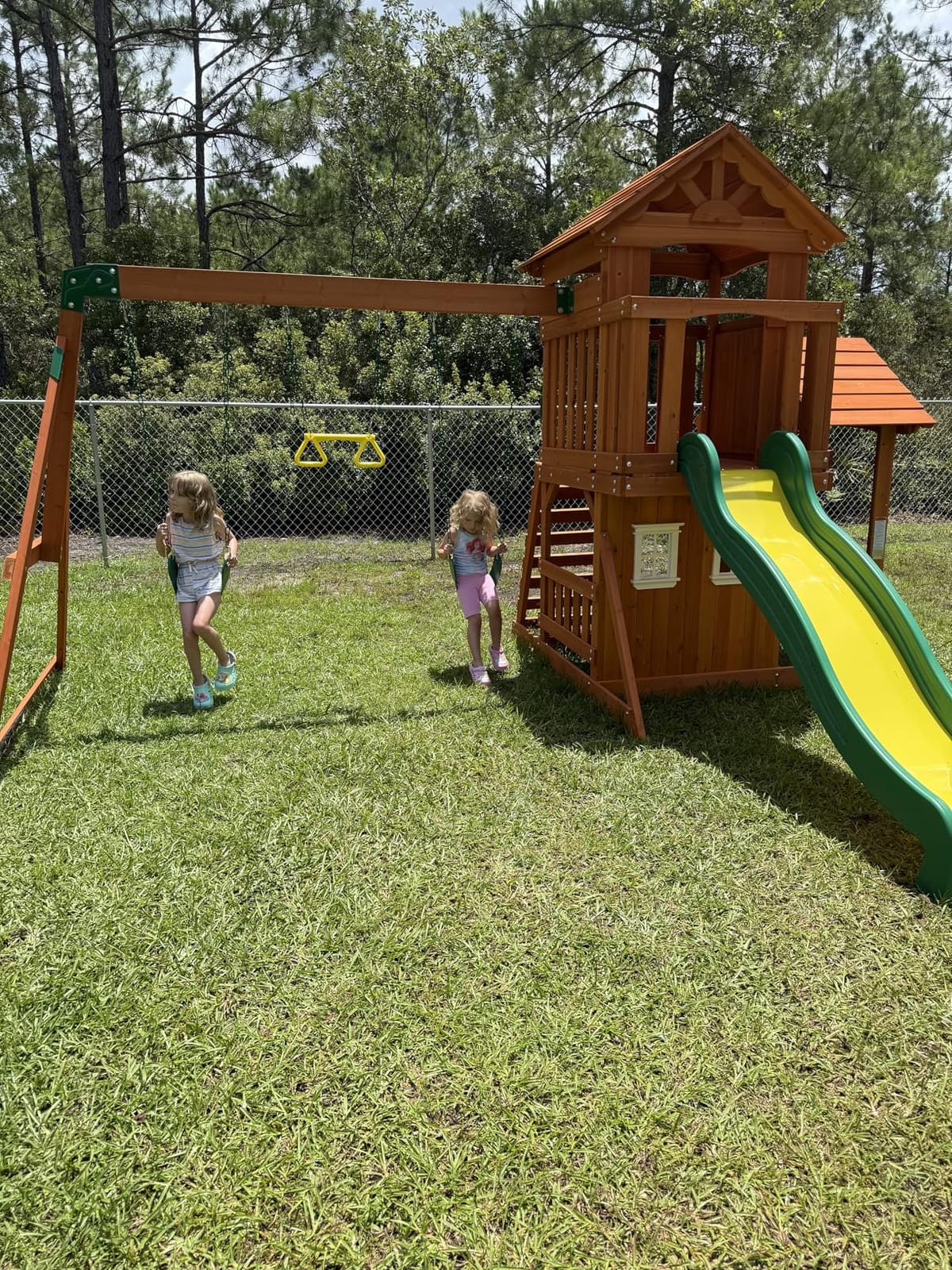 Backyard Discovery Tanglewood Cedar Wood Swing Set with Wave Slide, Clubhouse, Playhouse, Covered Snack Bar Window, Bench, Rock Wall Ladder, Belt Swings, Trapeze, Porch, Step Ladder, Outdoor Playset customer photo 2