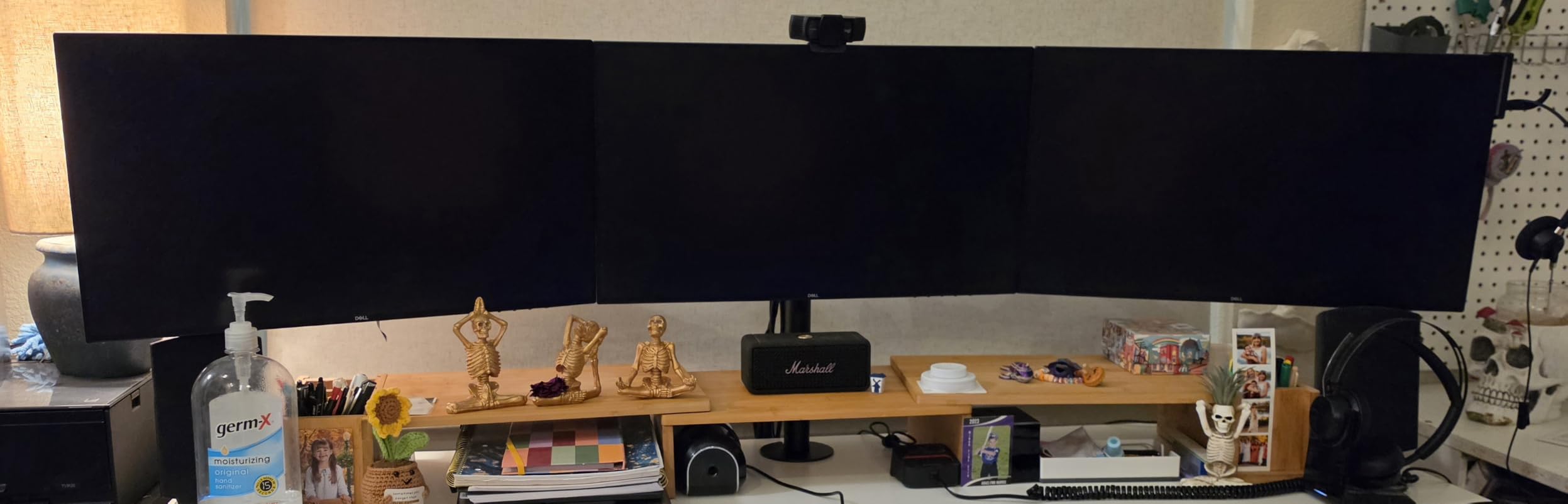 WALI Freestanding Dual Monitor Stand for 13-27 inch Screens, 22 lbs per Arm customer photo 2