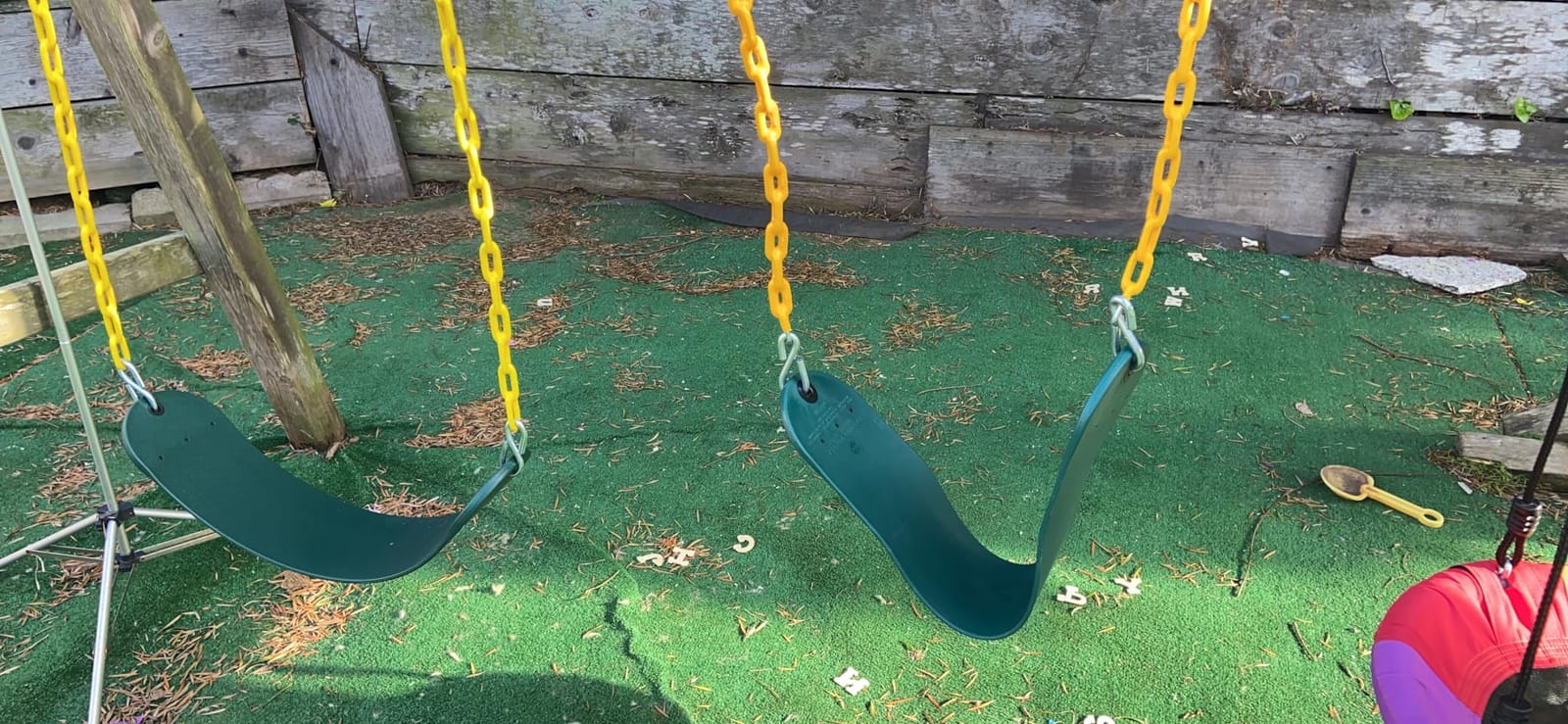 Jungle Gym Kingdom Swing for Outdoor Swing Set - Swing Seat Replacement Kit with Heavy Duty Chains - Backyard Swingset Playground Accessories for Kids - Green, 1 Pack customer photo 2