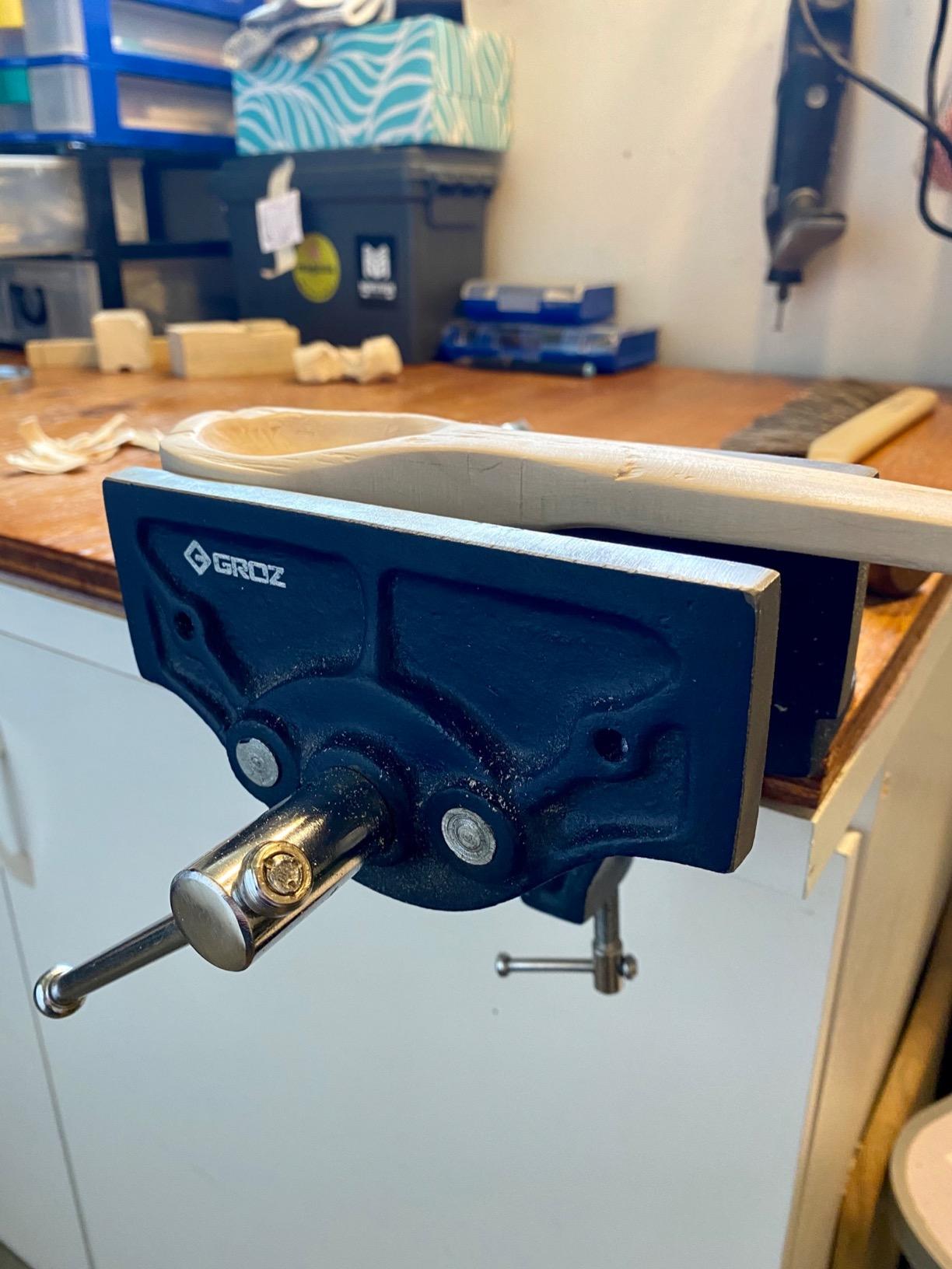 Groz 6-Inch Portable Woodworking Vise, Dual Mount Bench Clamp or Bolt-Down, Cast Iron with Toe-In Jaws and Chrome-Plated Screw customer photo 2