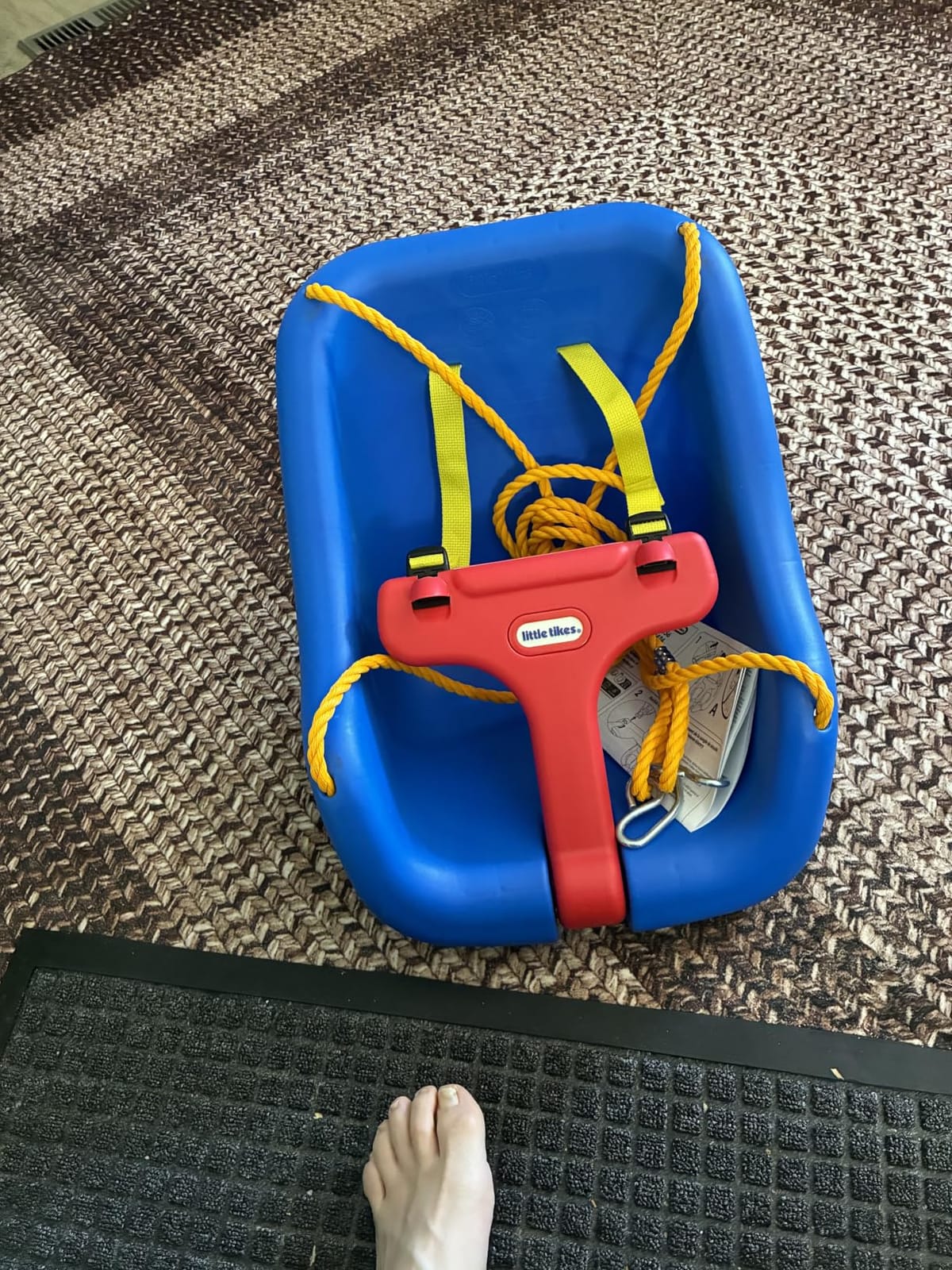 Little Tikes Snug 'n Secure Blue Swing with Adjustable Straps, 2-in-1 for Baby and Toddlers Ages 9 Months - 4 Years customer photo 1