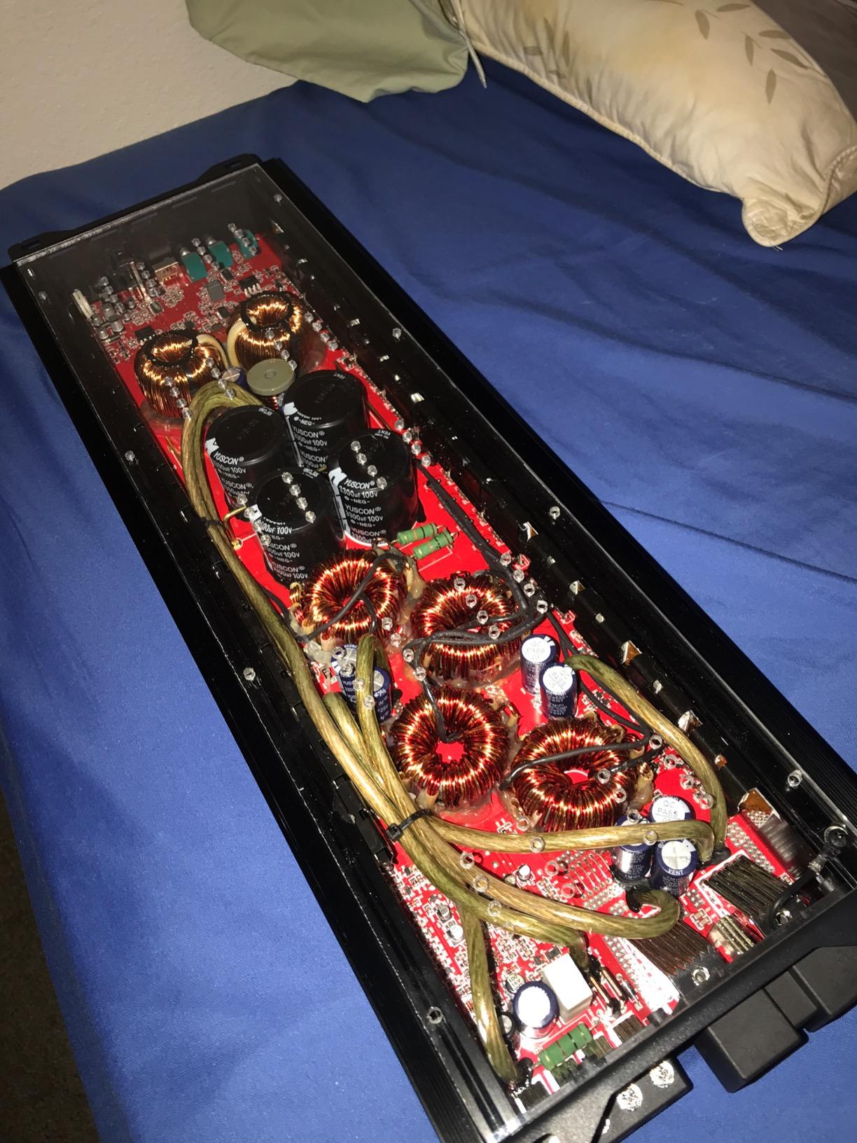 Skar Audio RP-2000.1D Monoblock Class D MOSFET Amplifier with Remote Subwoofer Level Control, 2000W customer photo 1