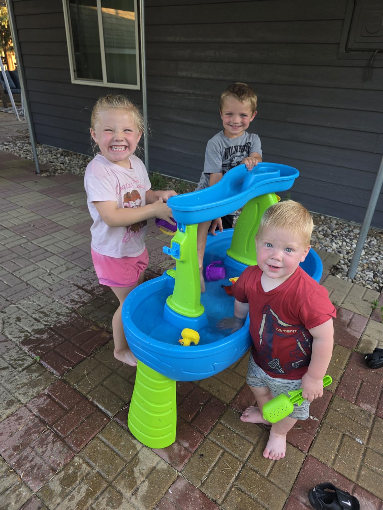 Step2 Rain Showers Splash Pond Toddler Water Table, Outdoor Kids Water Sensory Table, Ages 18+ Months, 13 Piece Water Toy Accessories, Blue & Green customer photo 1