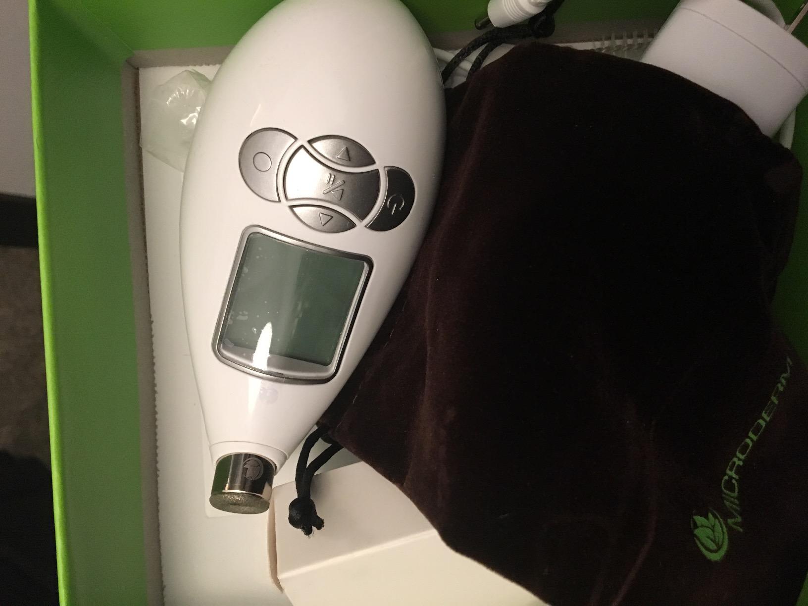 Microderm GLO Diamond Microdermabrasion Machine - Best Gift for Women - Dermabrasion & Anti Aging Wrinkle Skincare - Home Facial Treatment System - Blackhead Remover & Exfoliator for Acne Scars customer photo 2