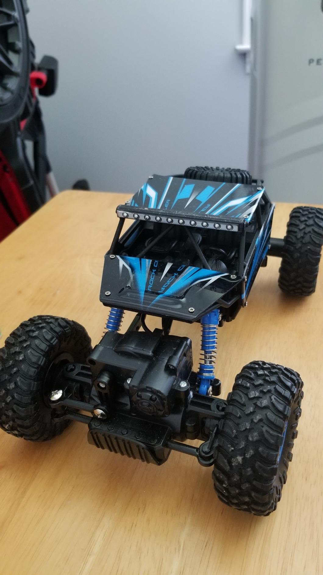 Cheerwing 1:18 Rock Crawler 2.4Ghz Remote Control Car 4WD Off Road RC Monster Truck 2 Battery (Blue) | 4WD Car,2 Rechagerbale Battery,LED Headlight,for Adults and Kids customer photo 1
