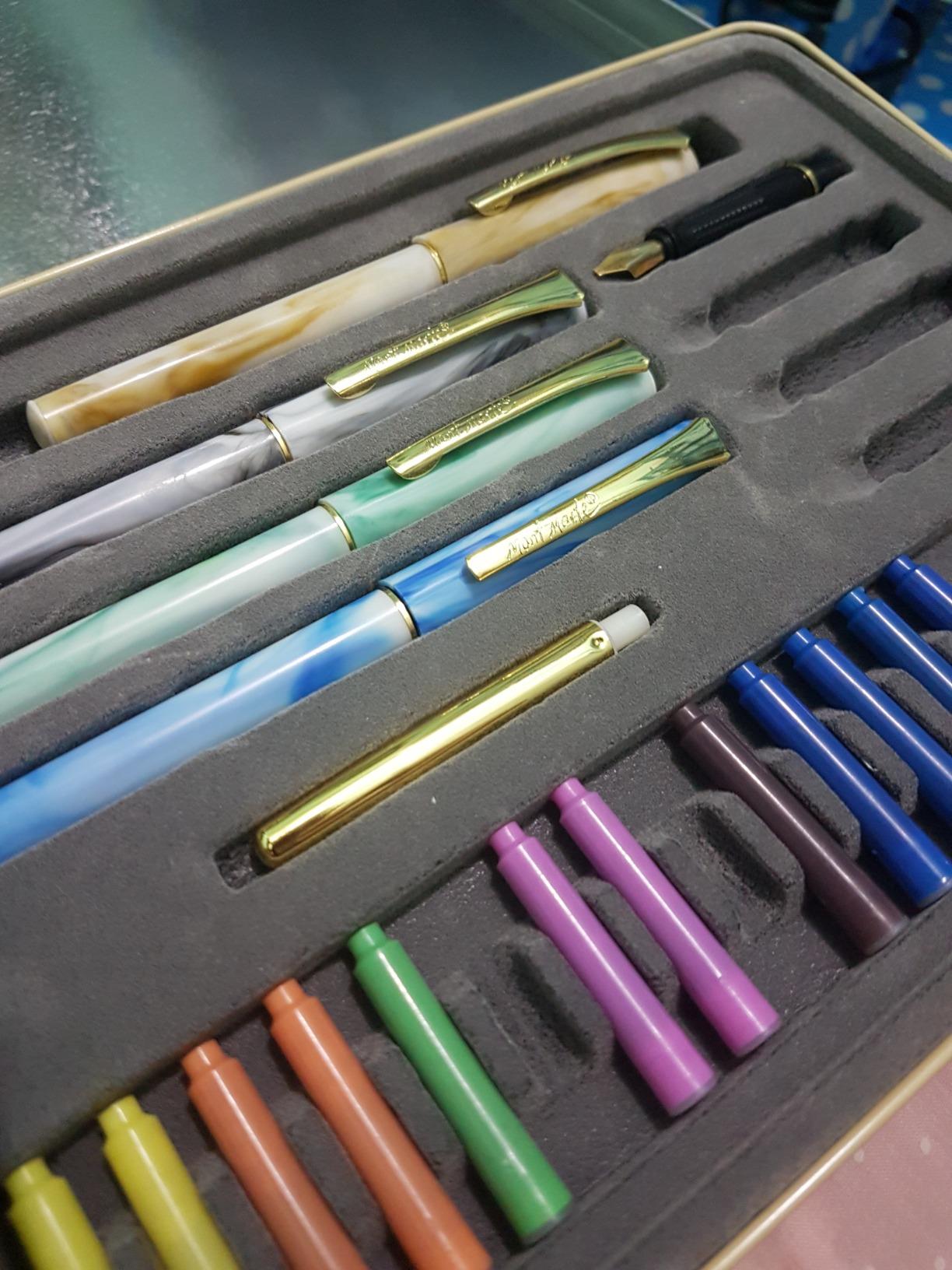 Mont Marte Calligraphy Set, 32 Piece. Includes Calligraphy Pens, Calligraphy Nibs, Ink Cartridges, Introduction Booklet and Exercise Booklet, Packaging May Vary customer photo 2