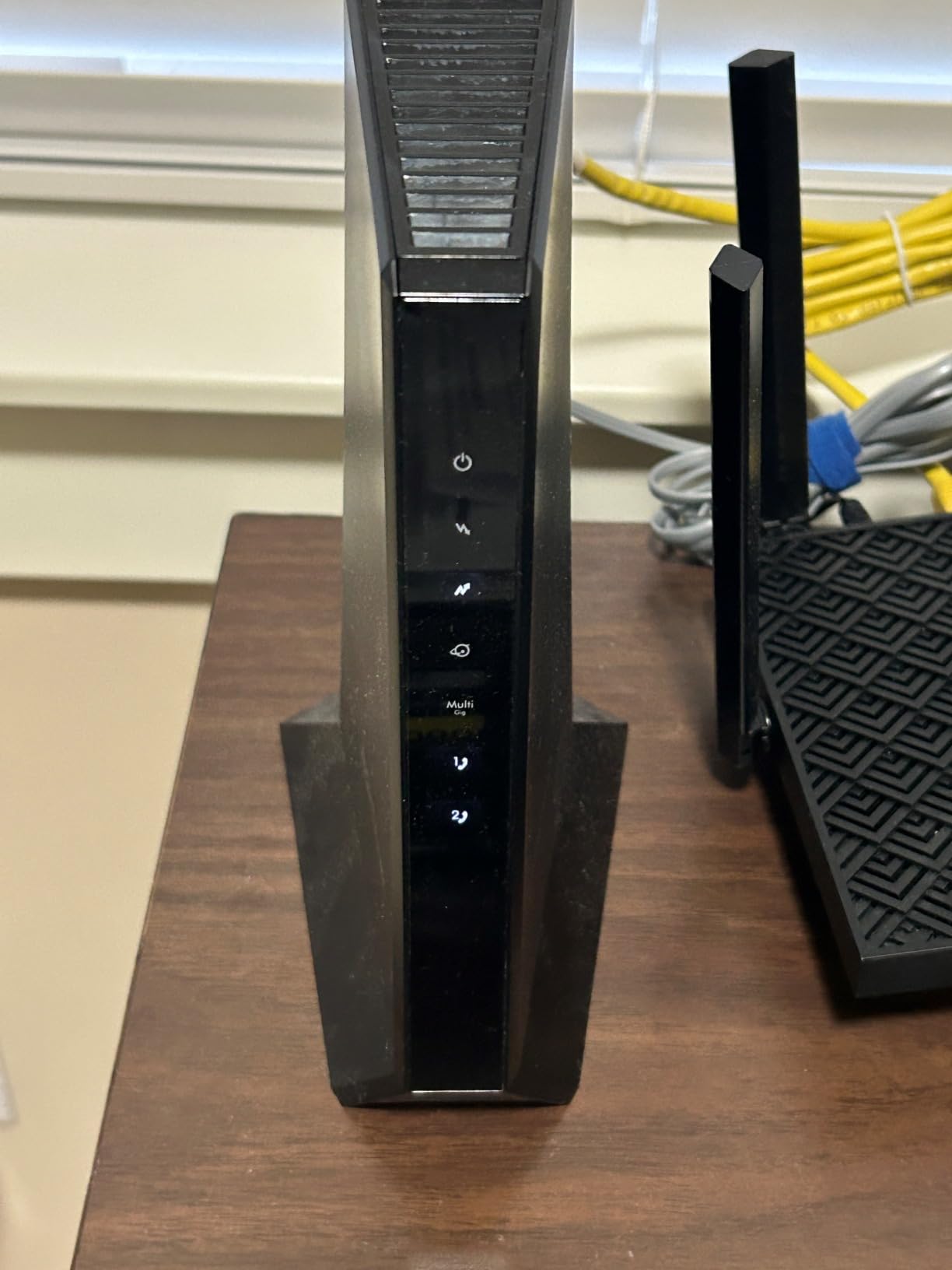 NETGEAR Nighthawk Multi-Gig Cable Modem for Xfinity Voice (CM2050V) – for Cable Plans up to 2.5Gbps - DOCSIS 3.1-2 Phone Lines customer photo 1