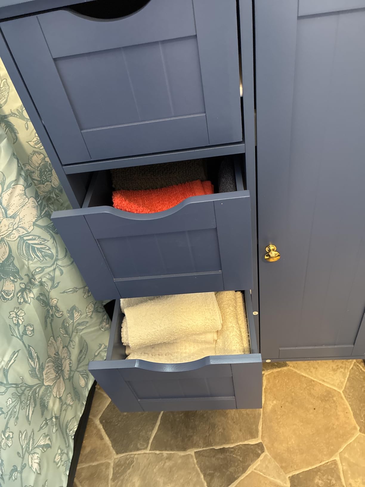 VASAGLE Bathroom Floor Storage Cabinet, Adjustable Shelves, Cloud White customer photo 2