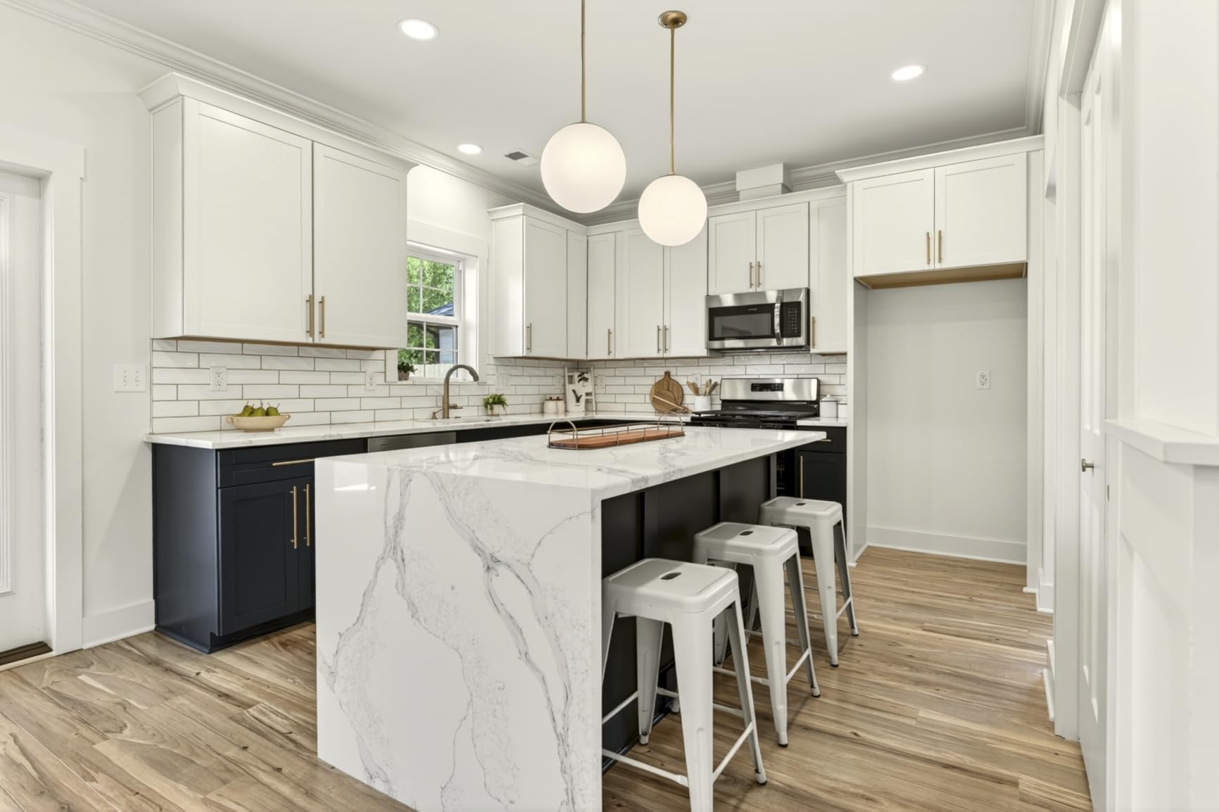 Kira Home Ceres 12
