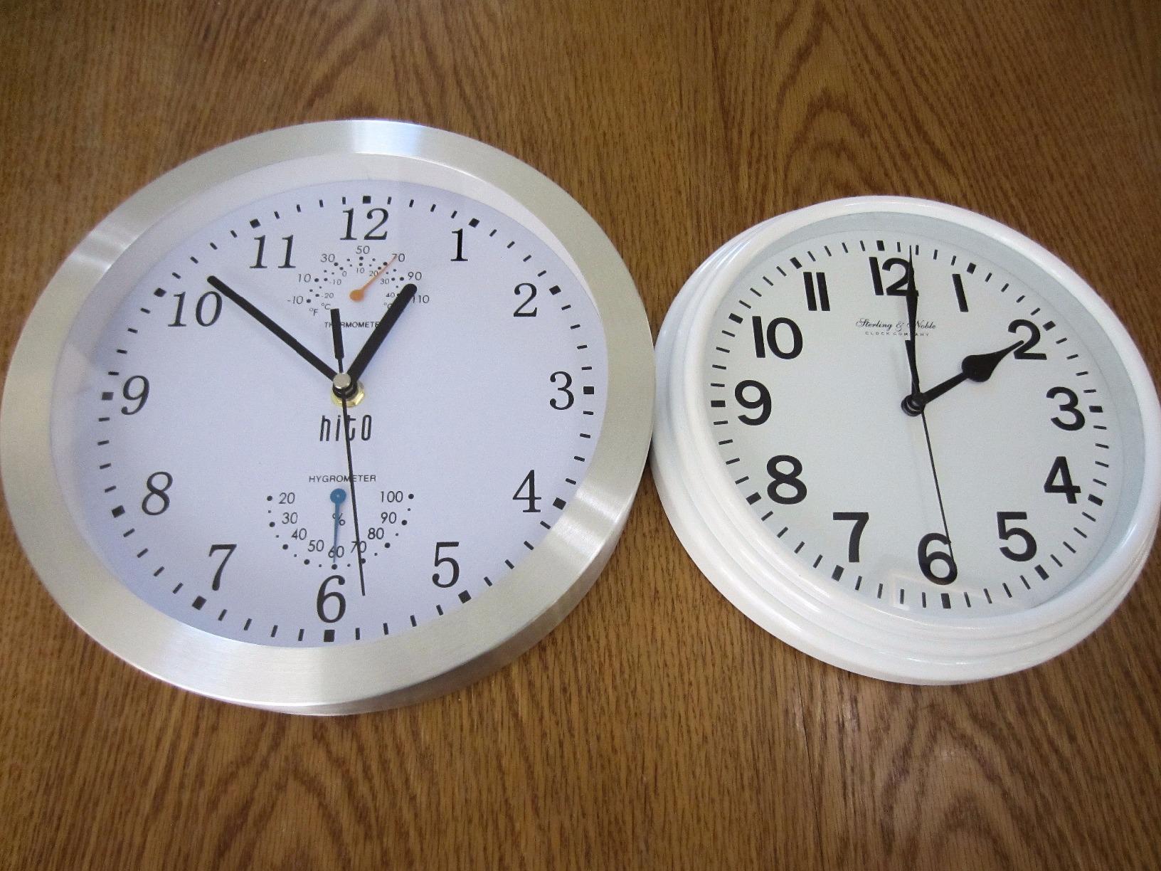 HITO 10 Inch Silent Wall Clock Battery Operated Non Ticking Glass Cover Silver Aluminum Frame, for Kitchen, Bedroom, Home Office, Living Room Decor (Black) customer photo 2