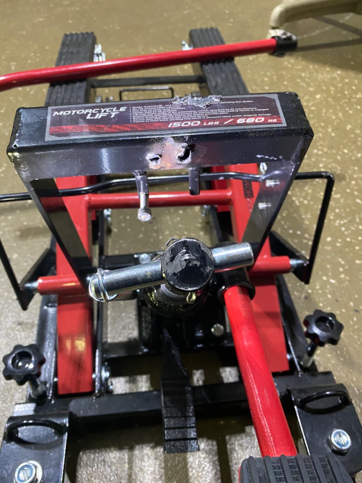 VIVOHOME 1500 LBS Hydraulic Motorcycle Lift Jack customer photo 2