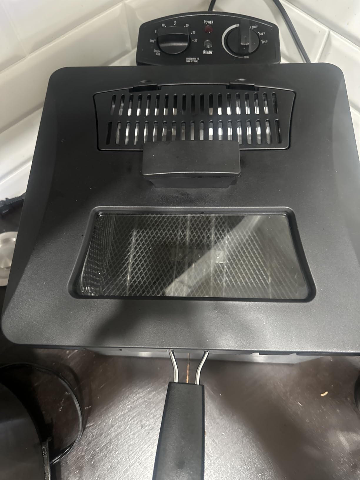 Hamilton Beach Electric Deep Fryer with Basket and Lid, 4.5 Liters / 19 Cups Oil Capacity customer photo 1