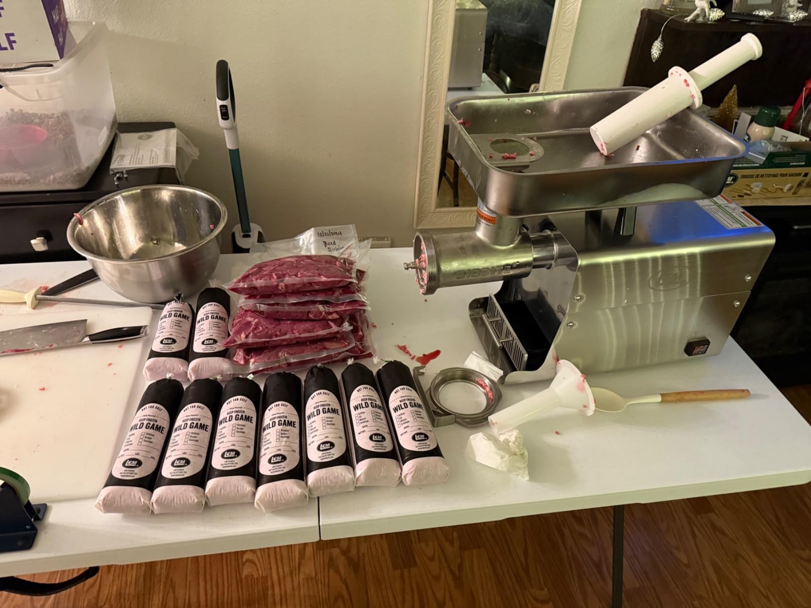 LEM Products BigBite #12 Meat Grinder, Electric Meat Grinder | Kitchen Appliance for Home Use, Heavy-Duty Food Processor for Grinding and Sausage Stuffing, 0.75 HP, Stainless Steel customer photo 2