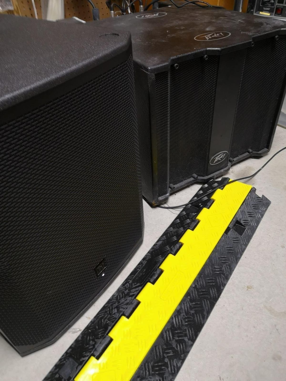 Electro-Voice ELX200-18SP 18