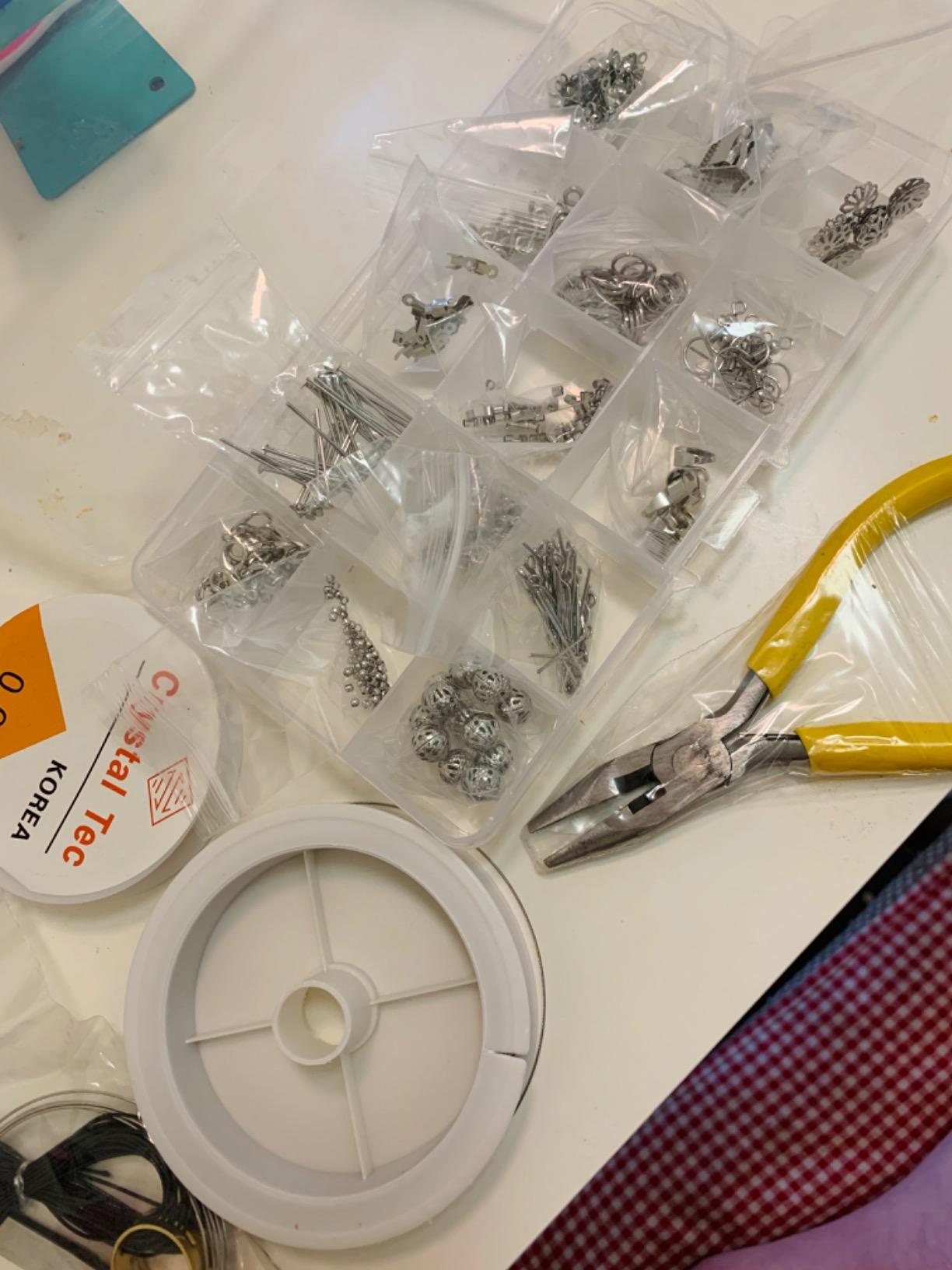 KUUQA Jewelry Making Kit Jewelry Findings Starter Kit customer photo 2
