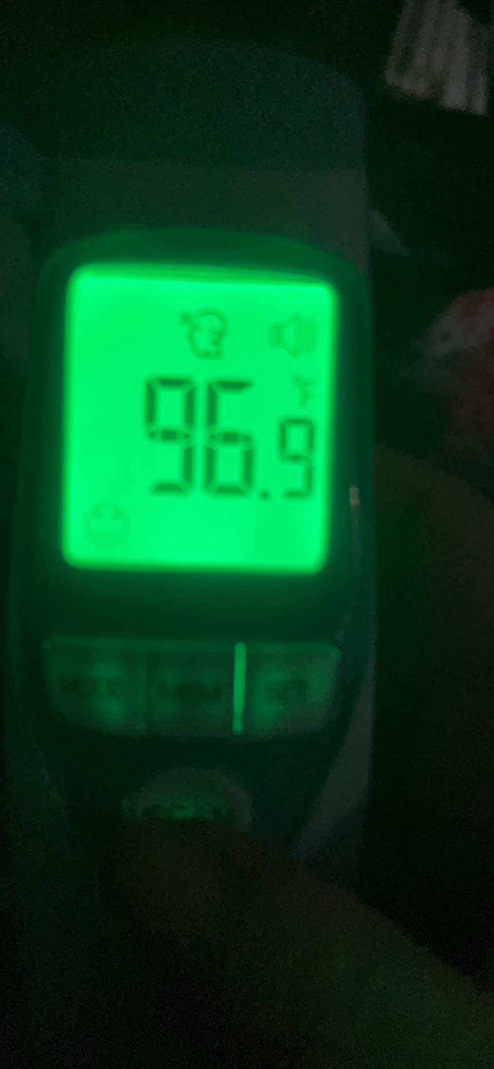 Medical Grade No-Touch Forehead Thermometer customer photo 2