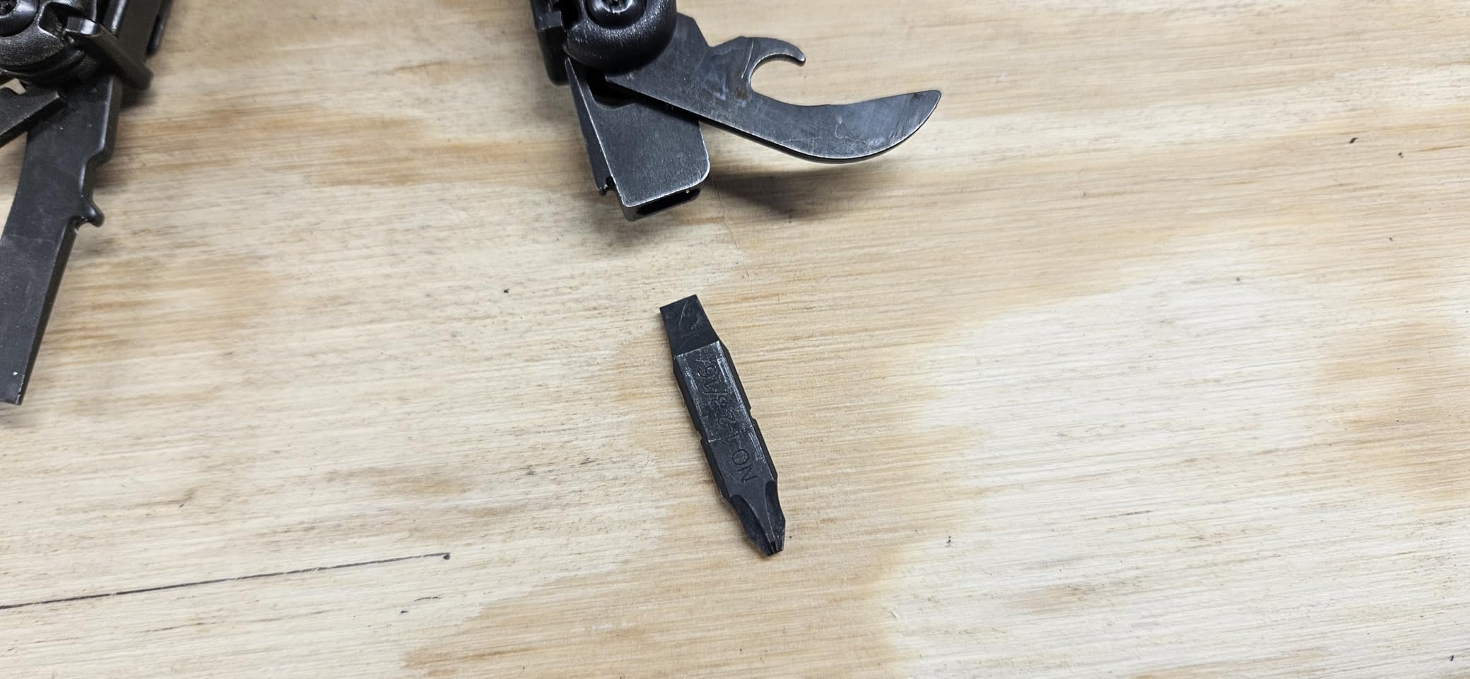 Leatherman Wave Plus 18-in-1 Multi-Tool, DIY and Outdoors, Black customer photo 1