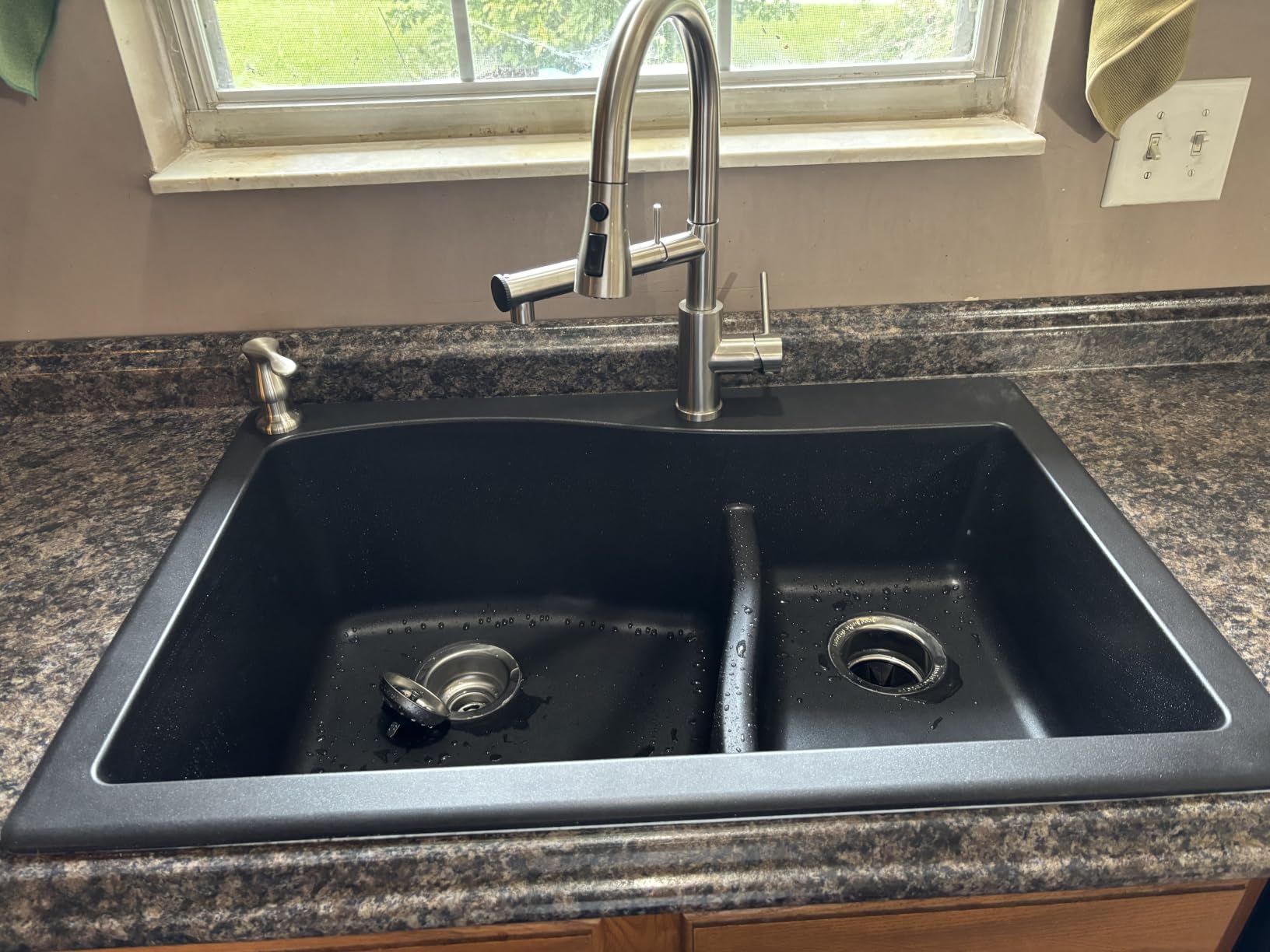 KRAUS Quarza 33-inch Drop-In/Undermount 60/40 Double Bowl Granite Kitchen Sink in Black, KGD-442BLACK customer photo 1