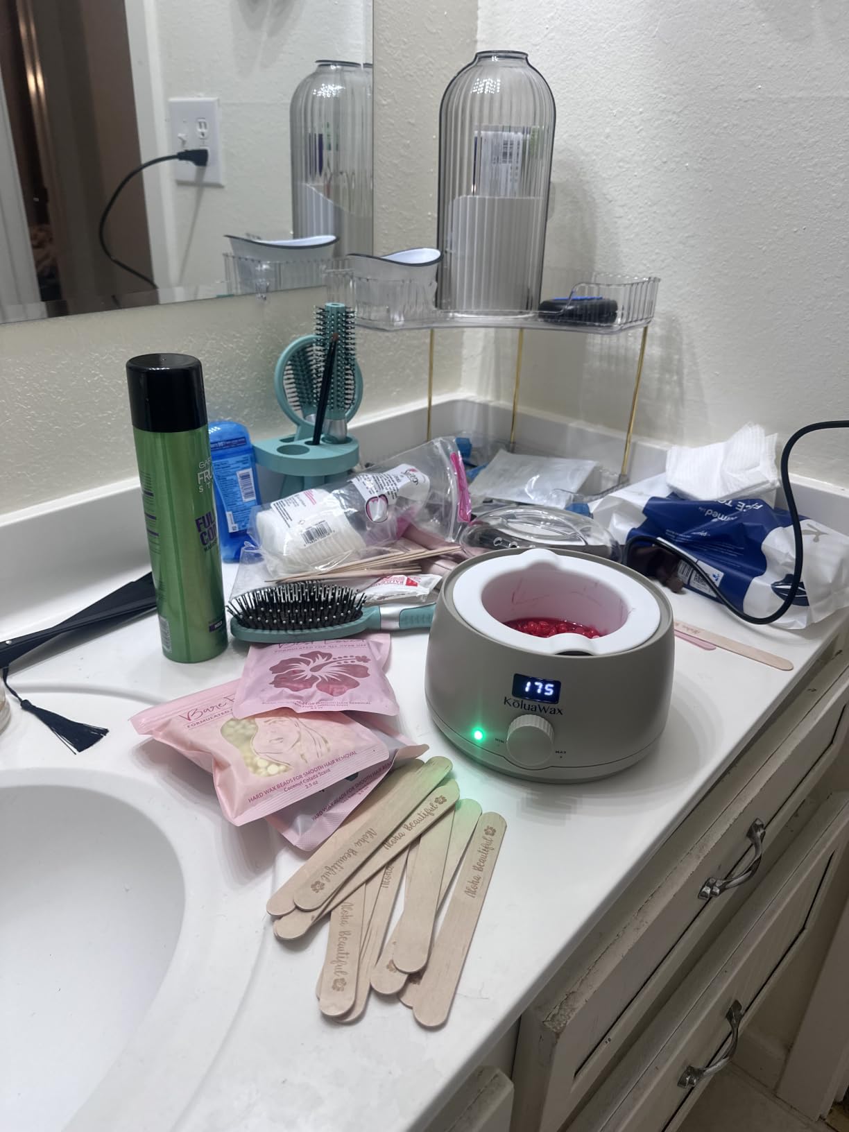 KoluaWax Waxing Kit Hair Removal For Men & Women Beginner Friendly - Black customer photo 1